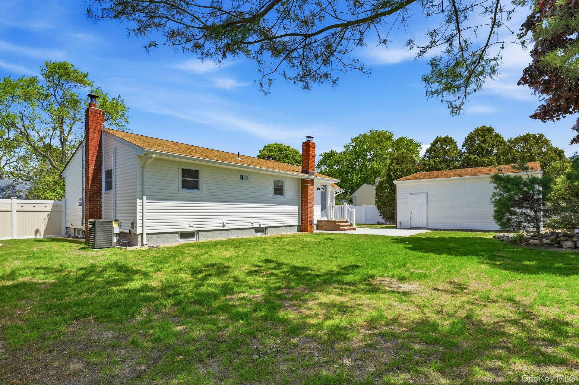 21 Robbins Street – For Sale photo 16