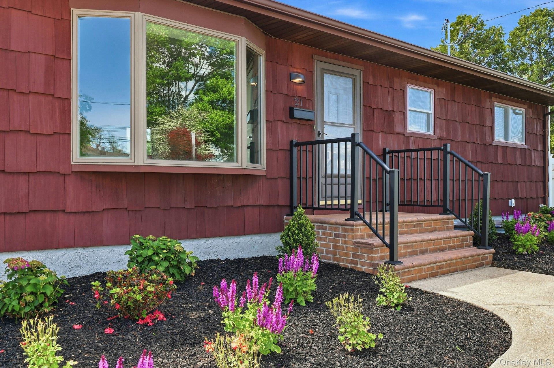 21 Robbins Street – For Sale photo 12