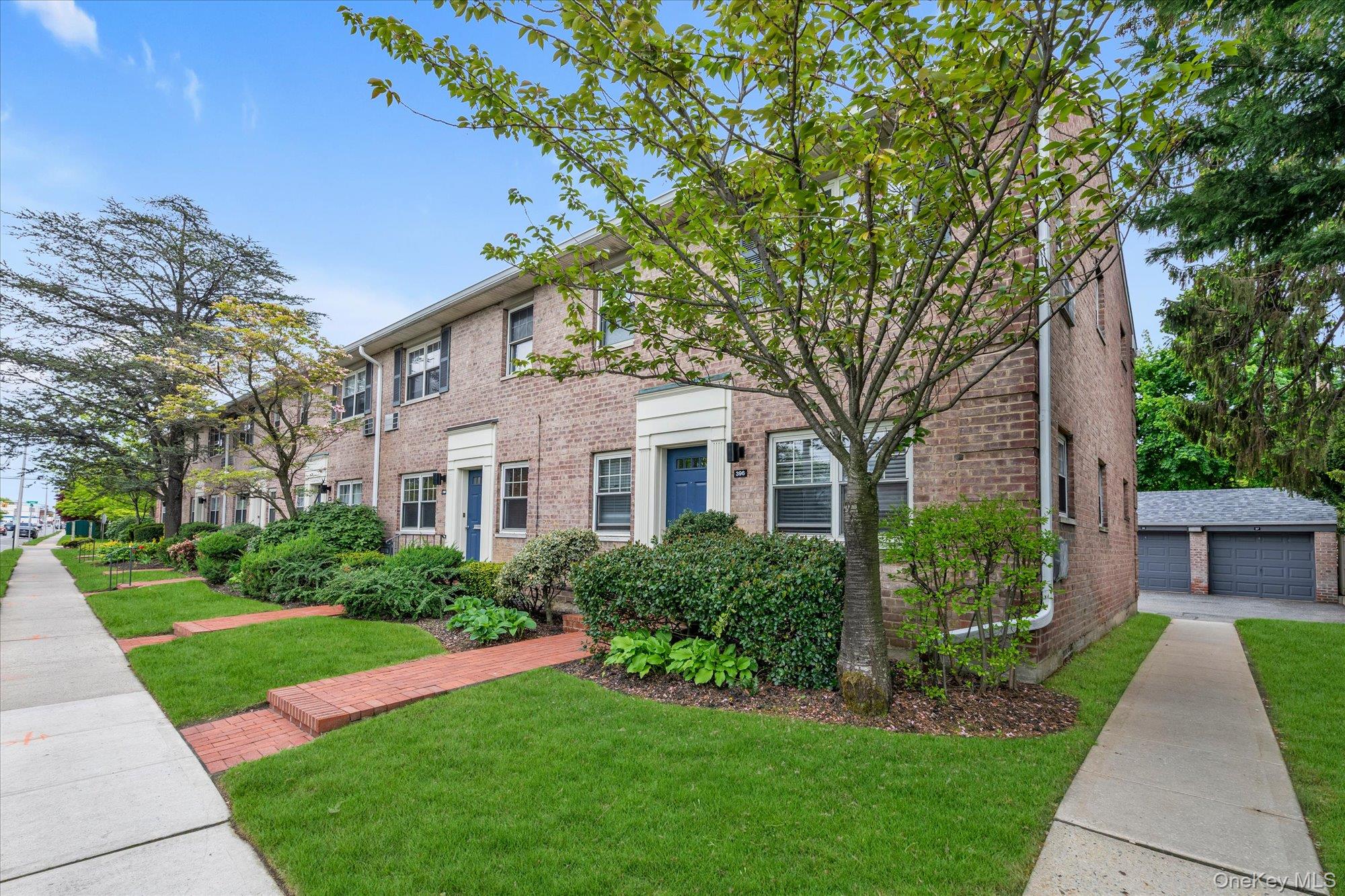 396 Merrick Road, Unit 1A photo 11