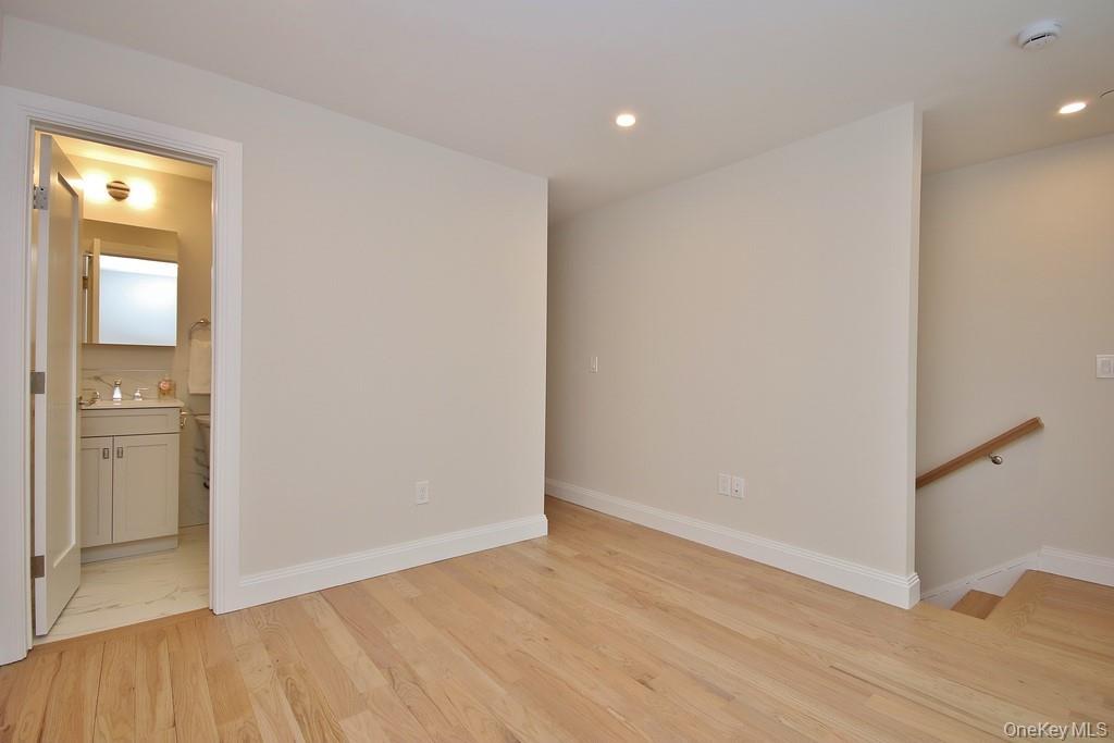 34 Andrews Lane – For Sale photo 25