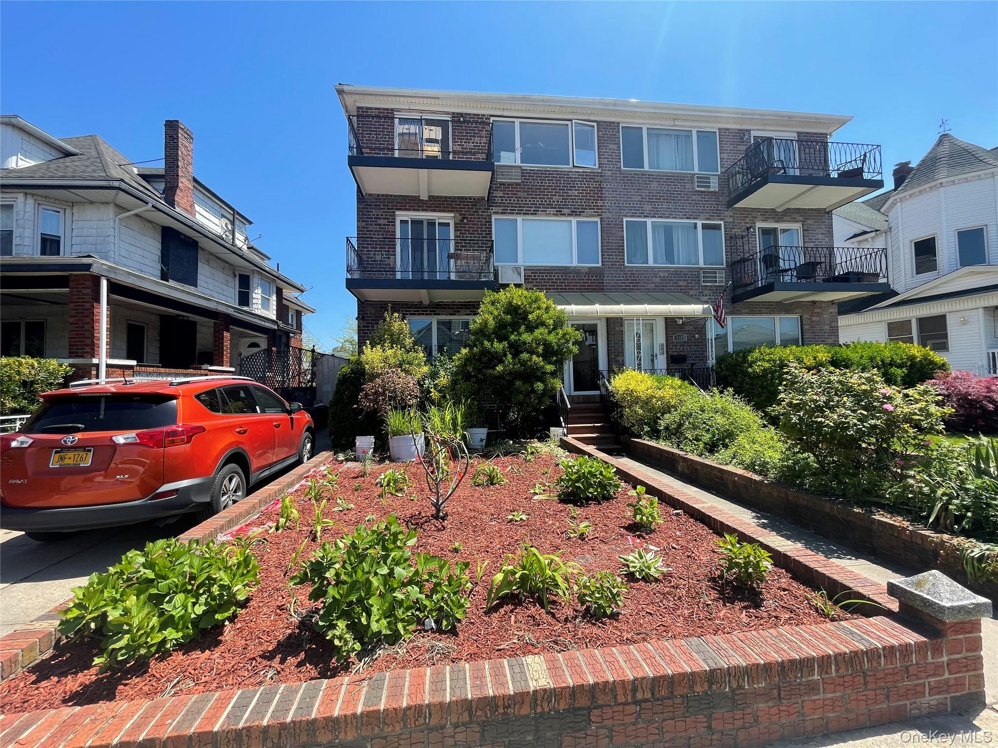 4911 Surf Avenue – For Sale