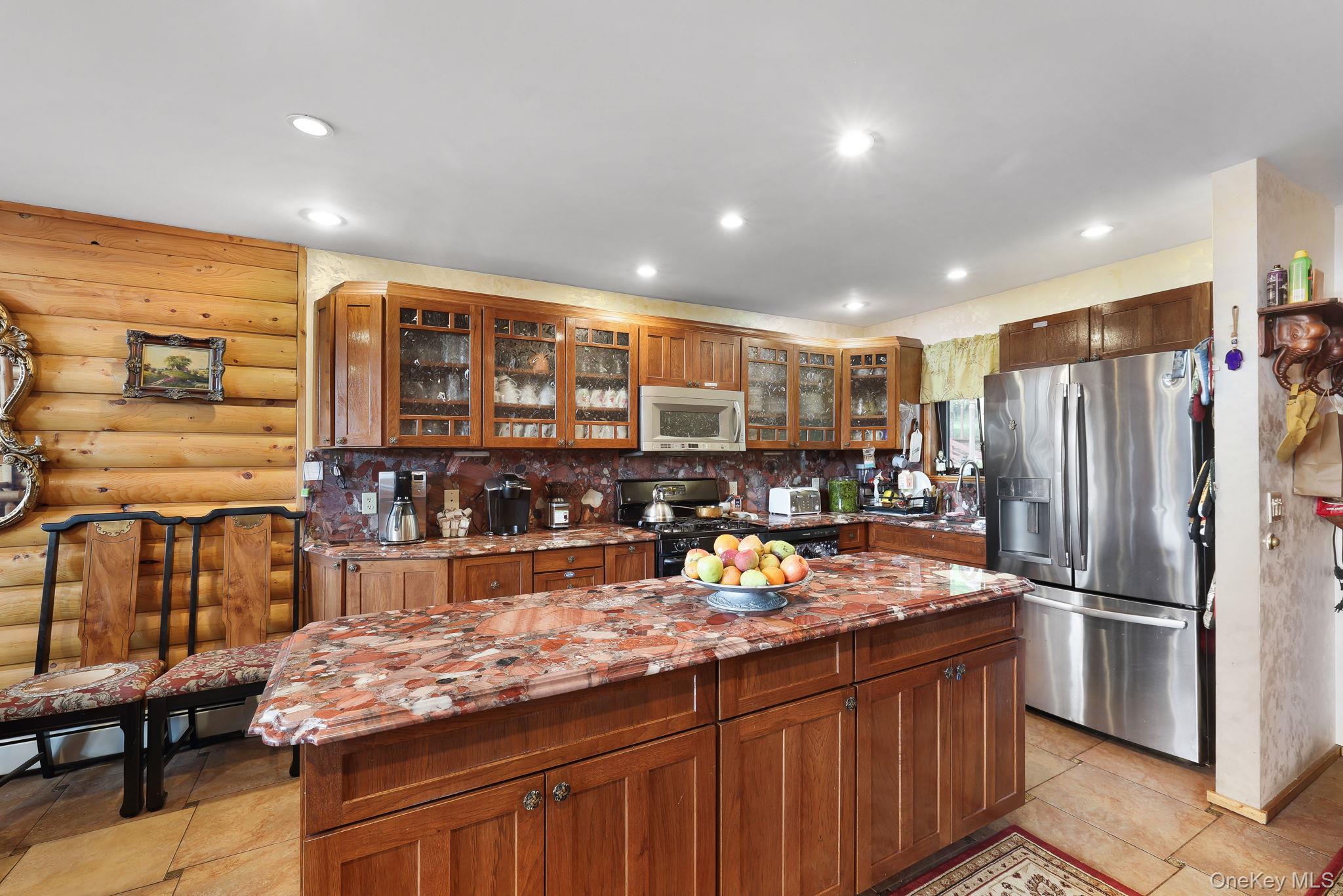 969 Hurd Road – For Sale photo 4