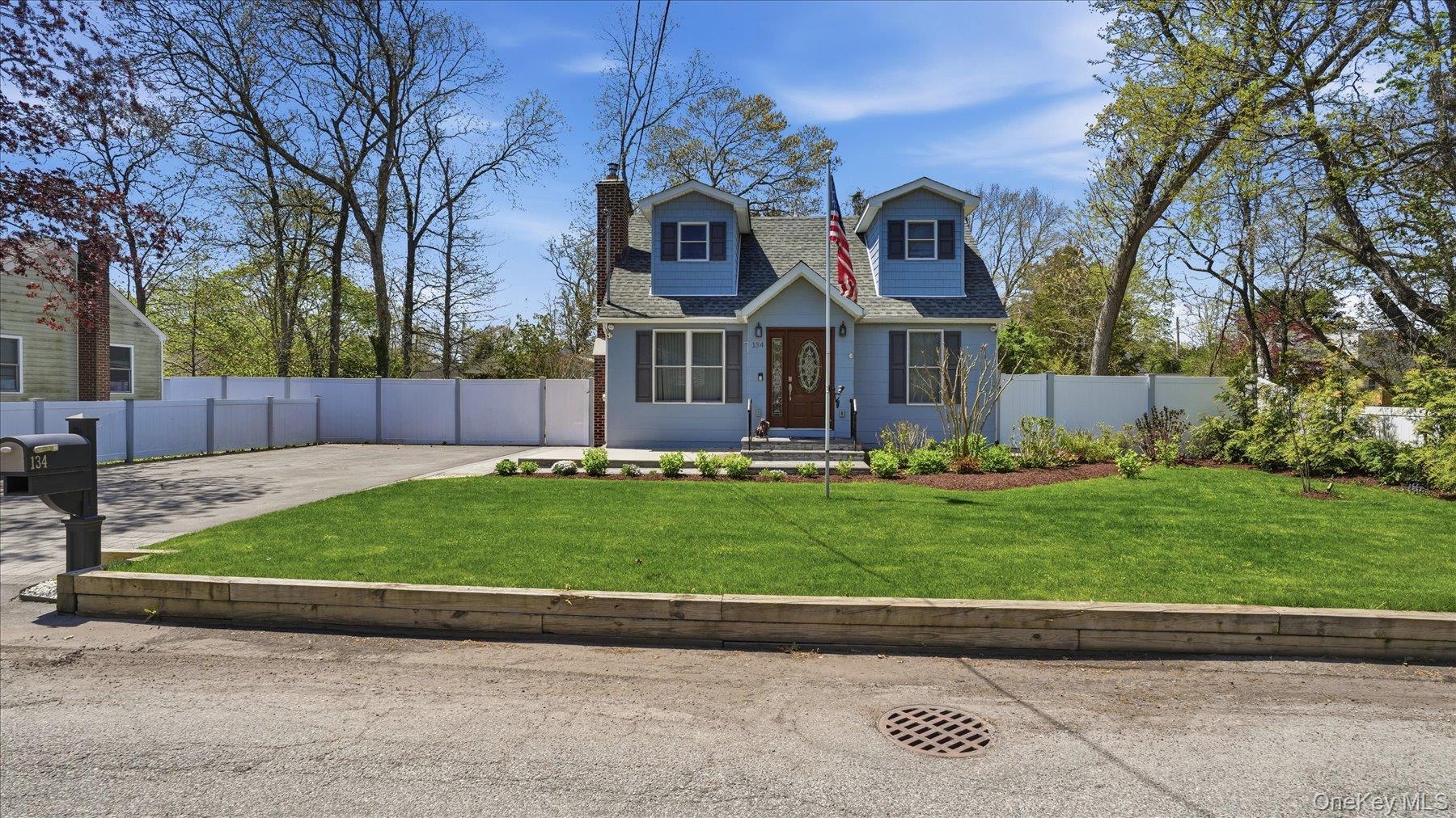 134 Washington Drive – For Sale photo 6