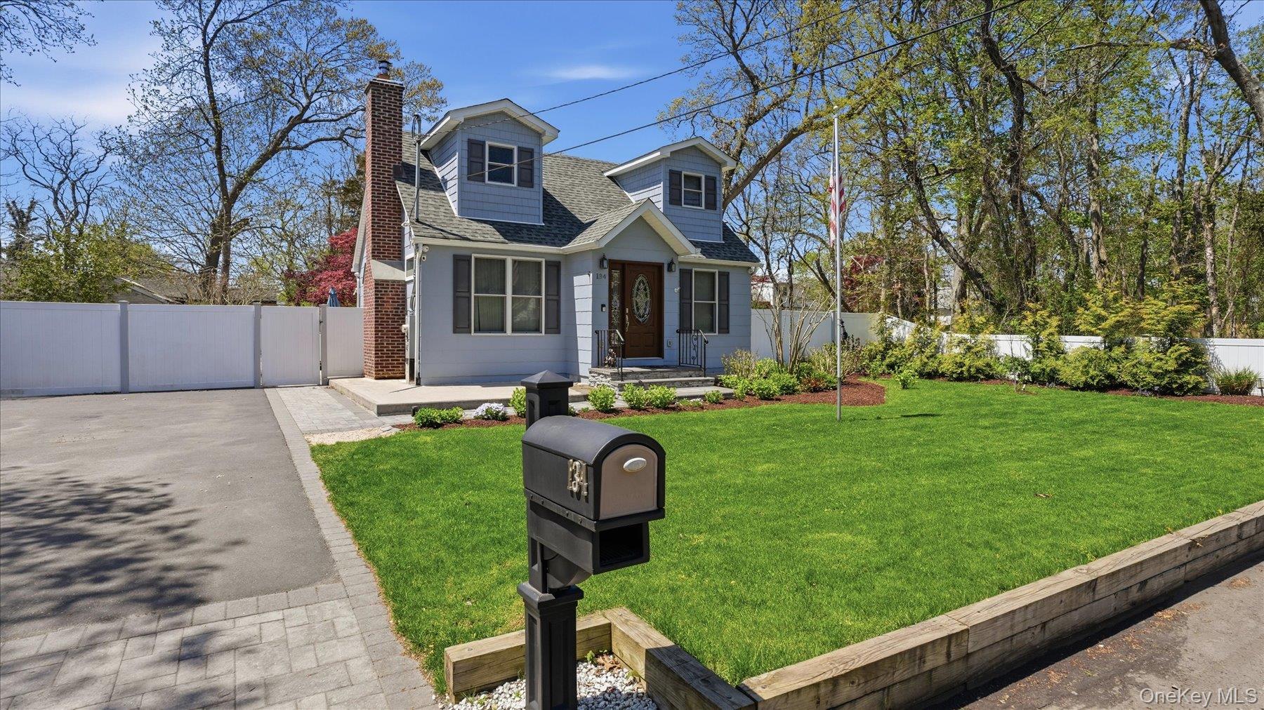 134 Washington Drive – For Sale photo 5