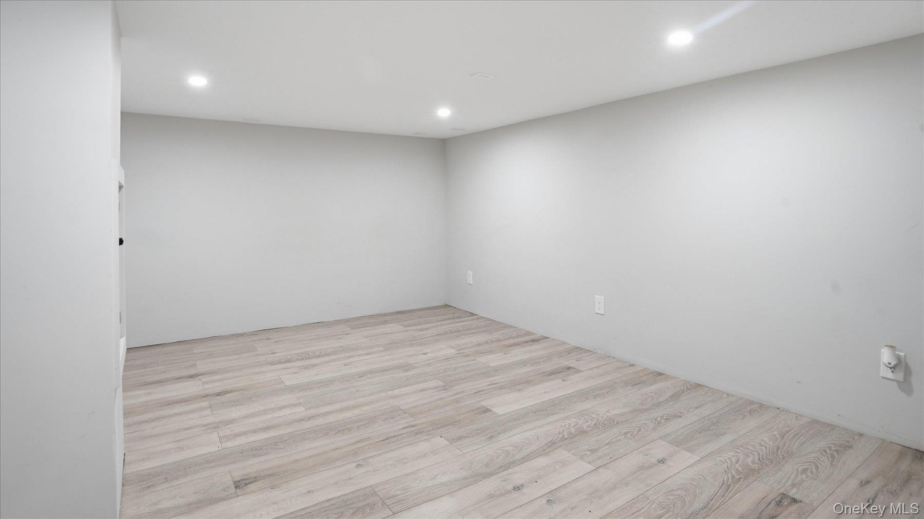 134 Washington Drive – For Sale photo 24