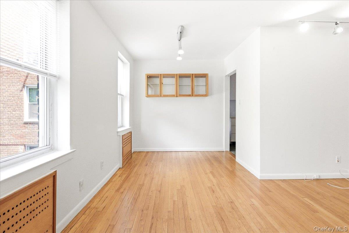 65-45 Yellowstone Boulevard, Unit 2A photo 16
