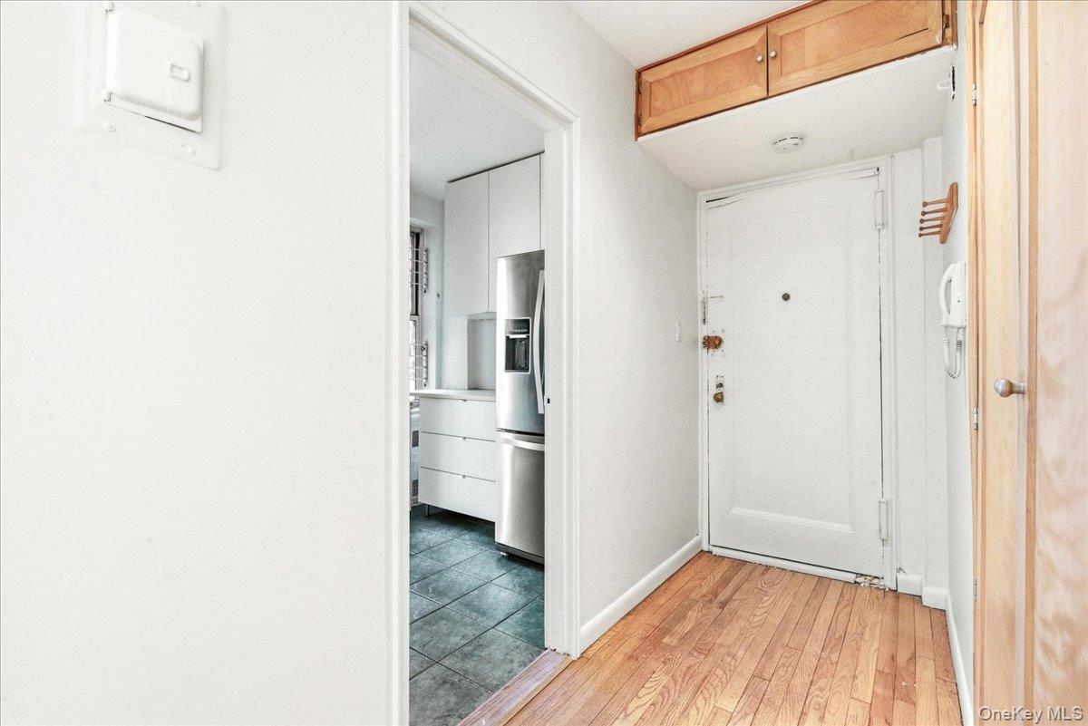 65-45 Yellowstone Boulevard, Unit 2A photo 4