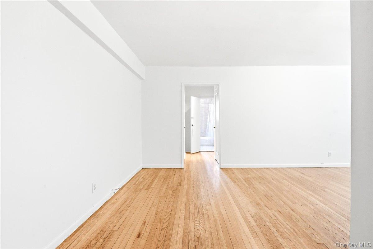 65-45 Yellowstone Boulevard, Unit 2A photo 9