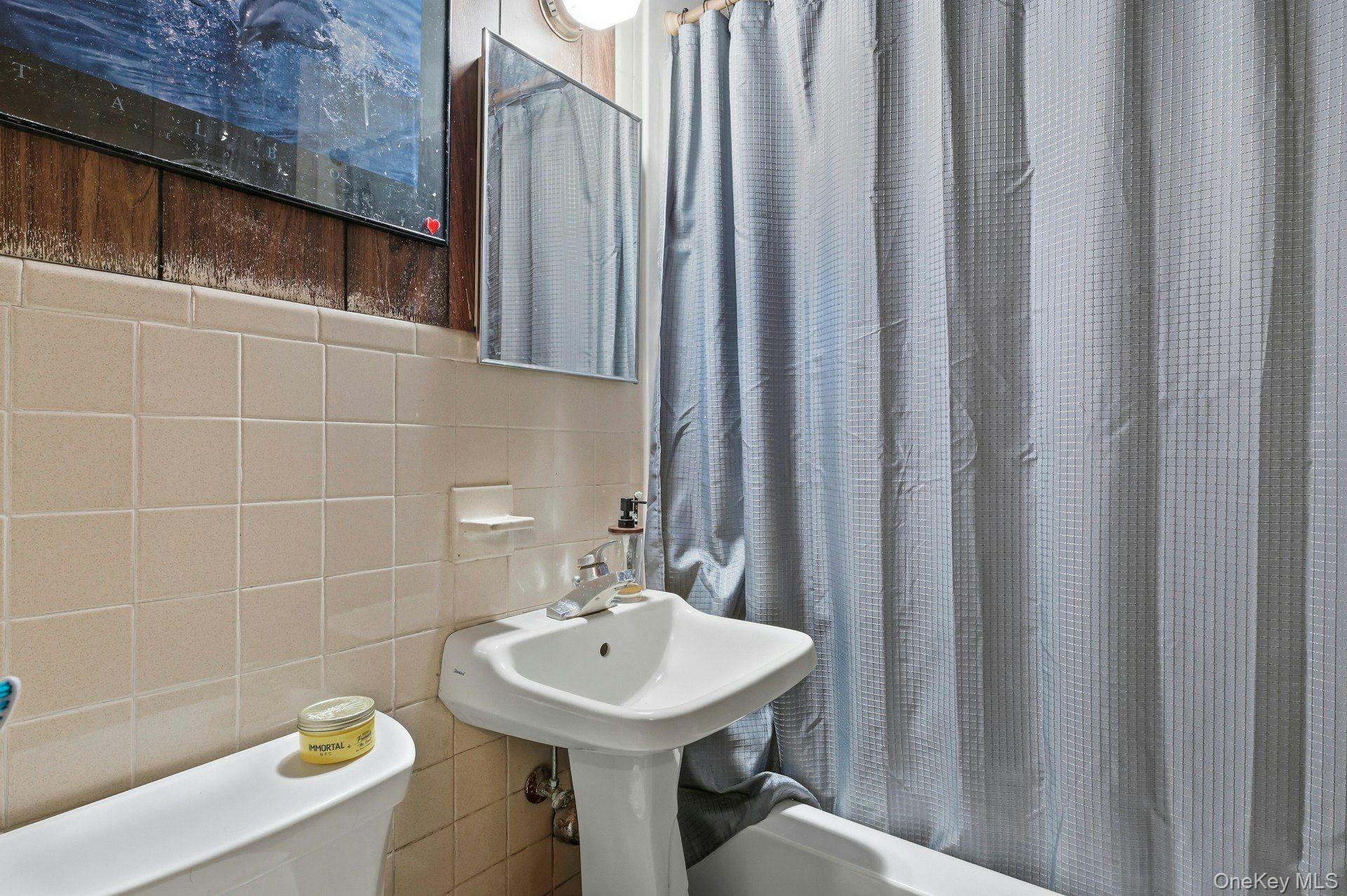 100 Avenue B – For Sale photo 16