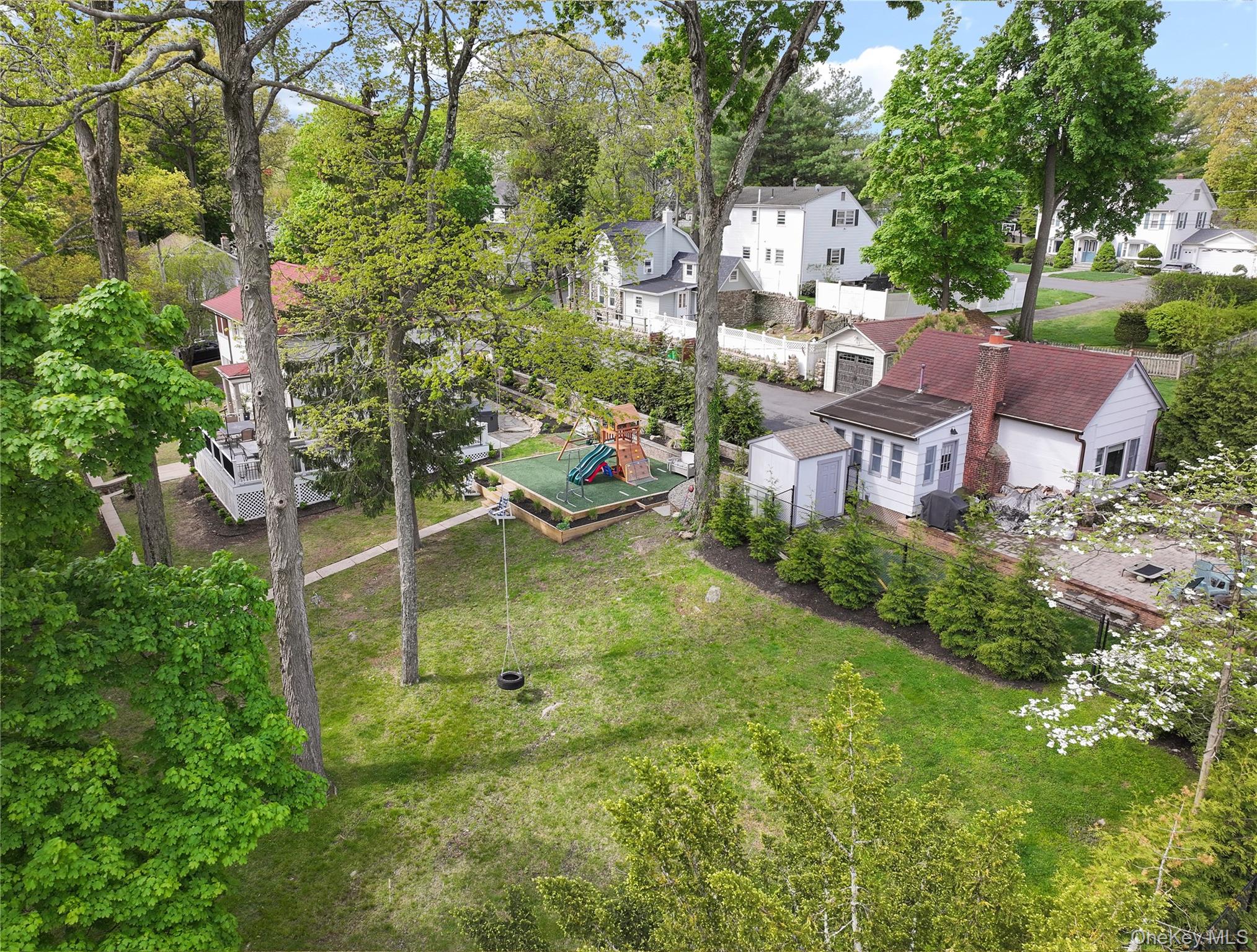 109 W Park Avenue – For Sale photo 8