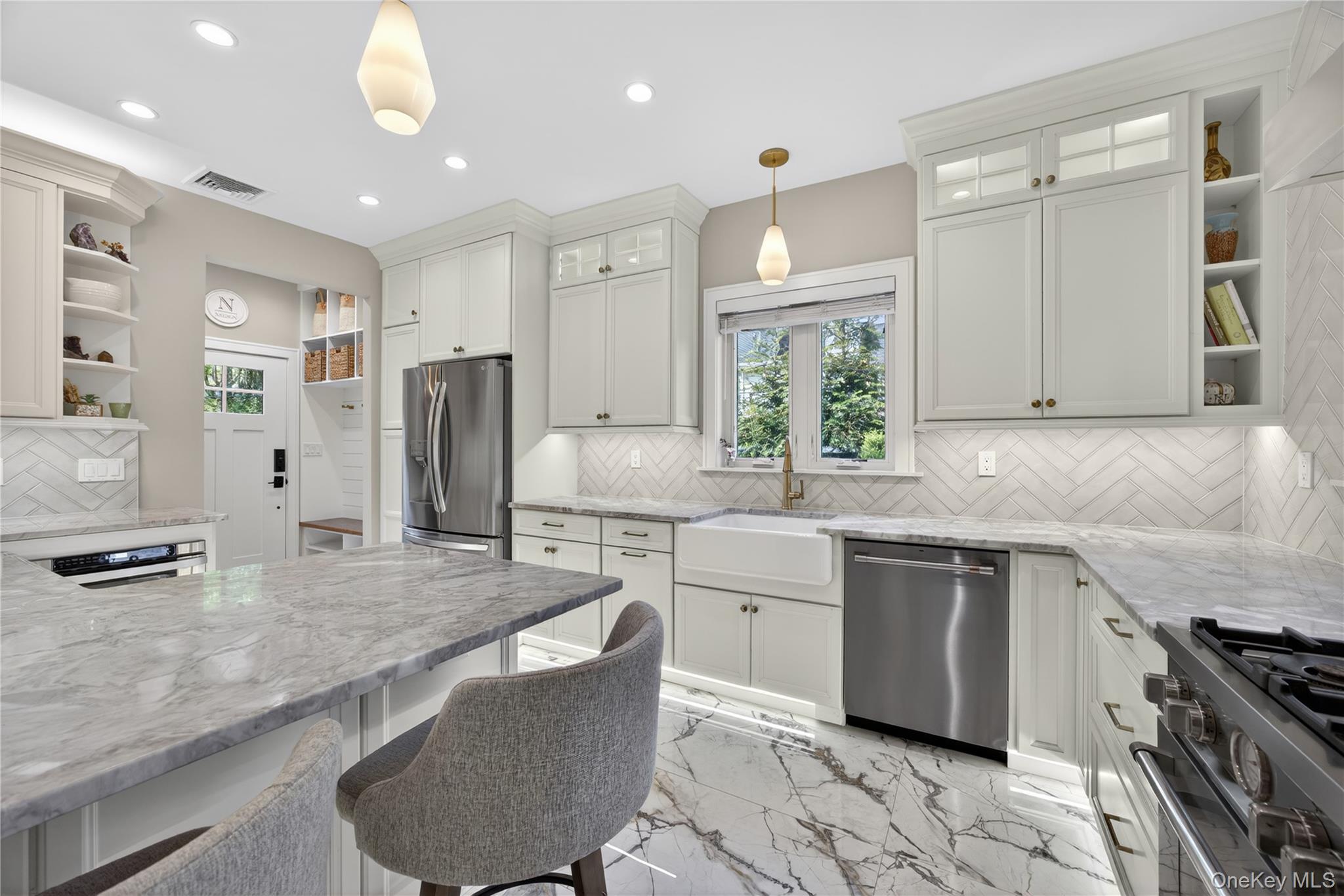 109 W Park Avenue – For Sale photo 13