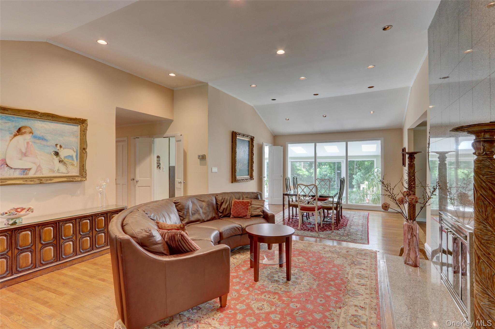 71 Knollwood Road – For Sale photo 3