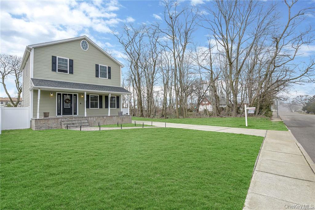 1246 Oakfield Avenue – For Sale