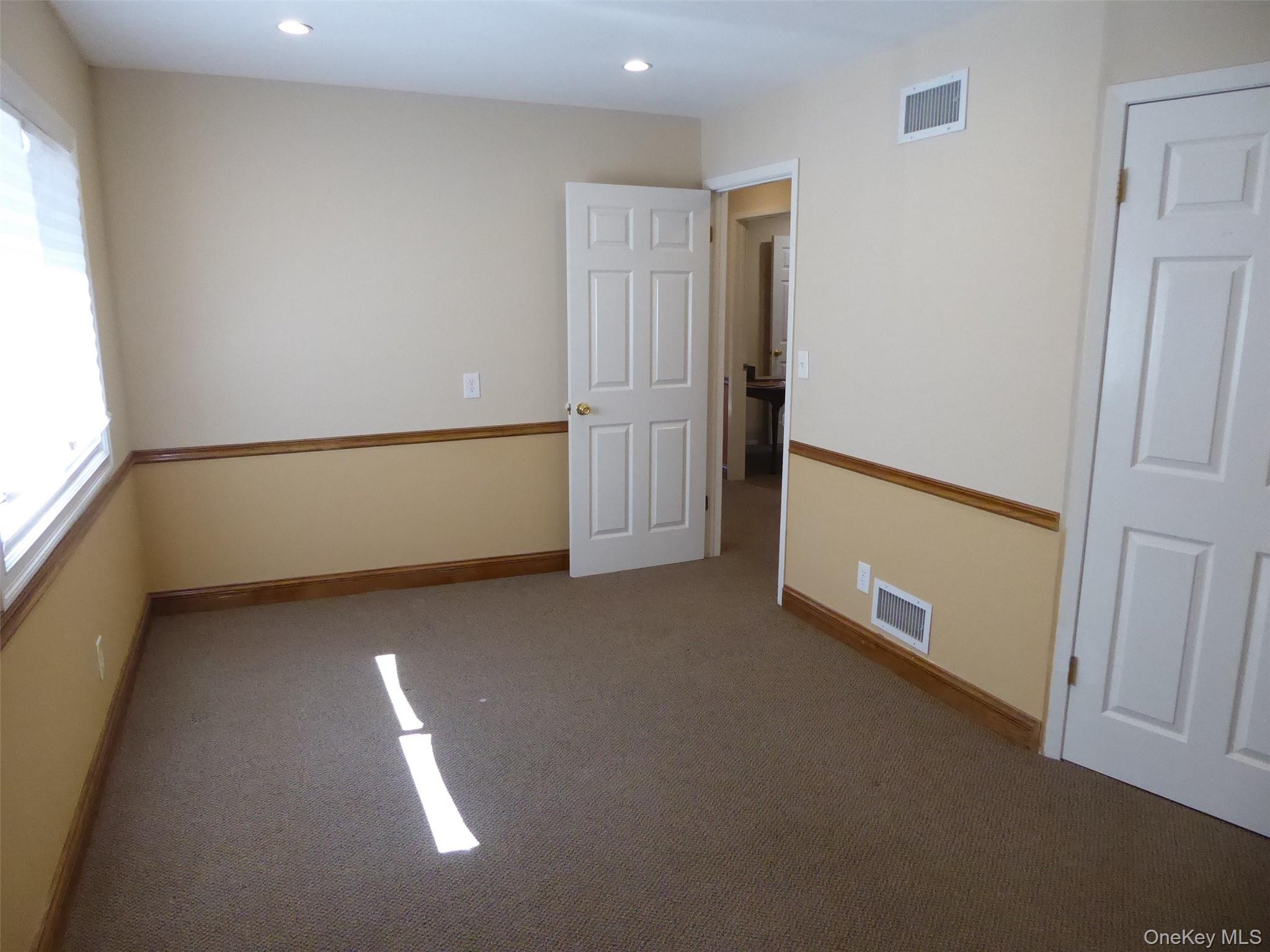 122 Forest Avenue, Unit Rear photo 11