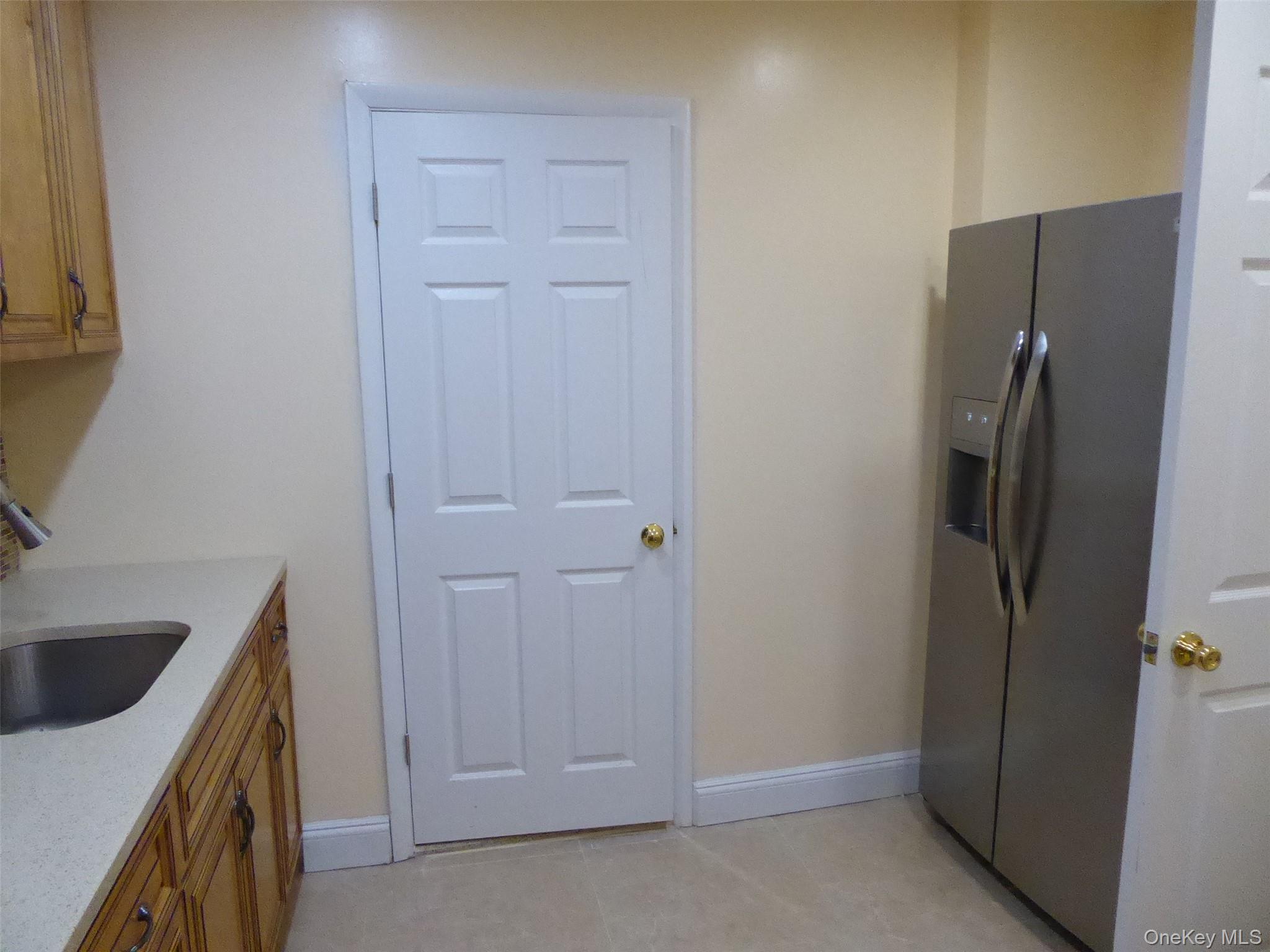 122 Forest Avenue, Unit Rear photo 13