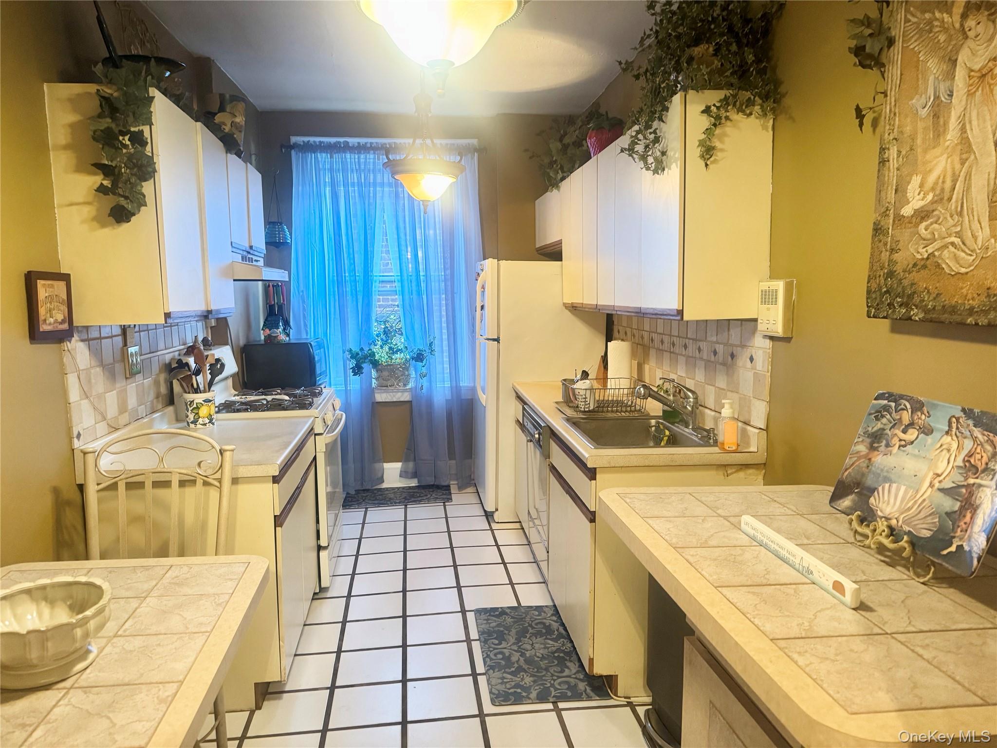 185 Atlantic Avenue, Unit B-10 photo 5