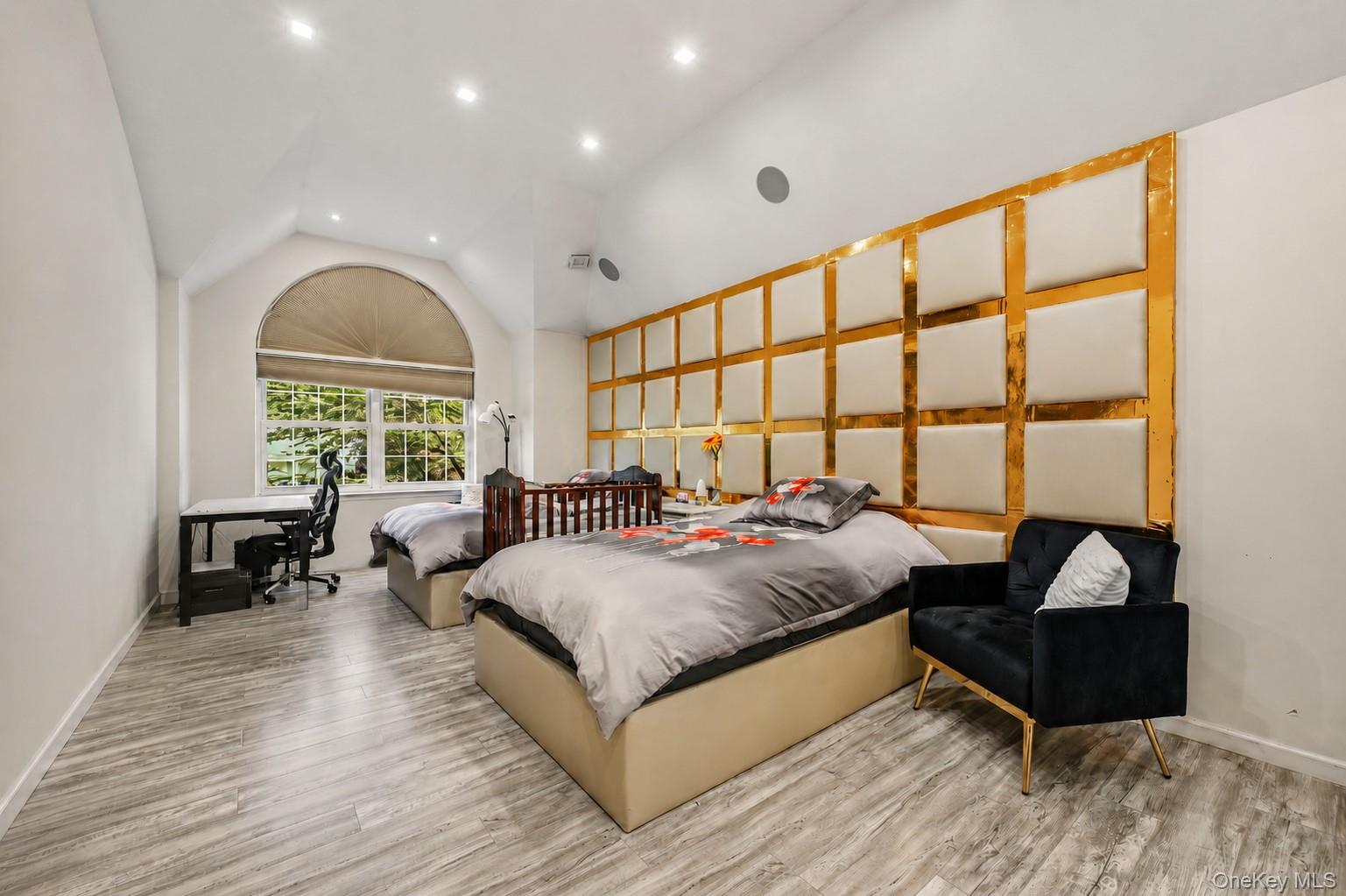 11 Country Hollow – For Sale photo 4