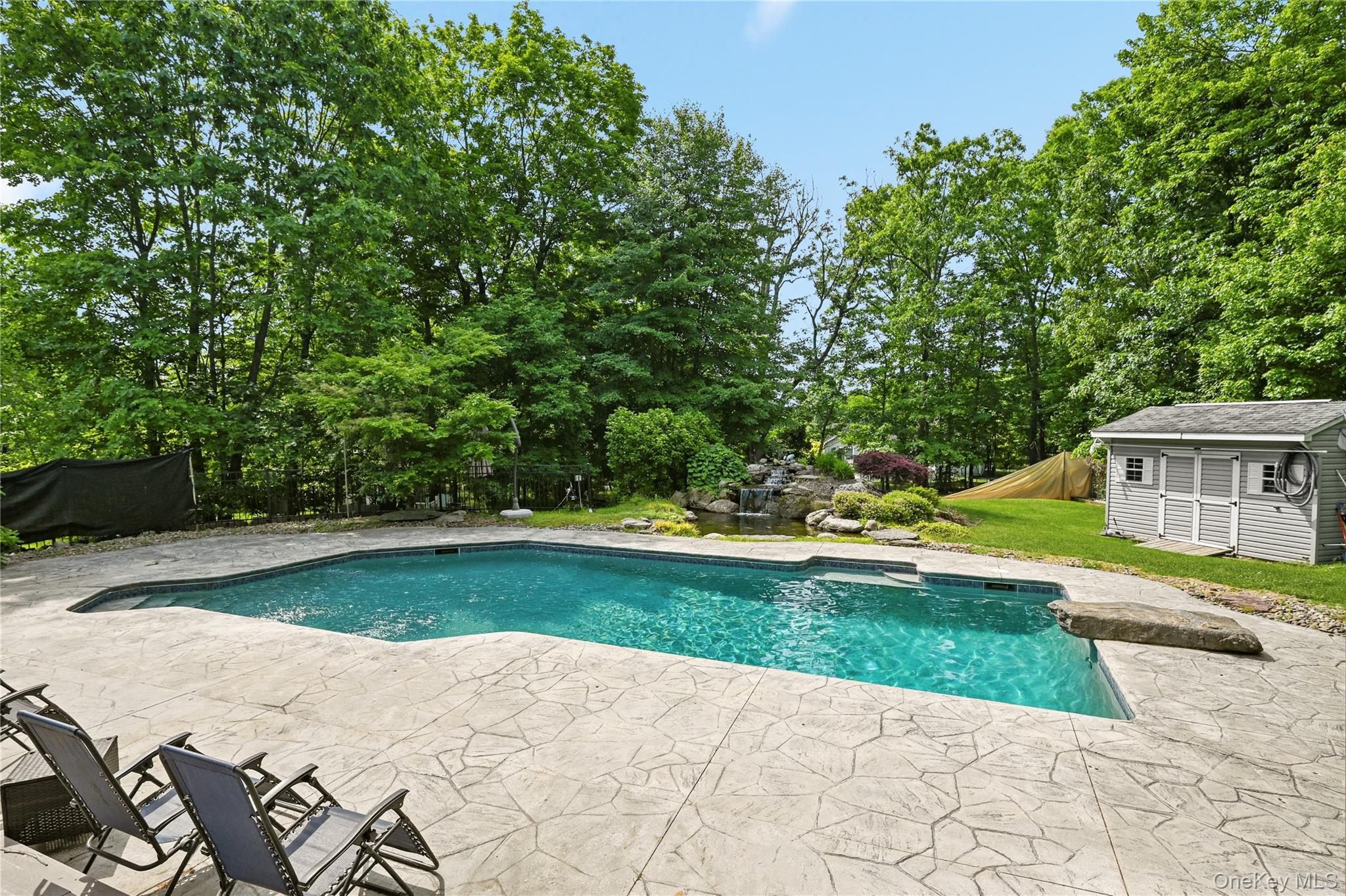 11 Country Hollow – For Sale photo 41