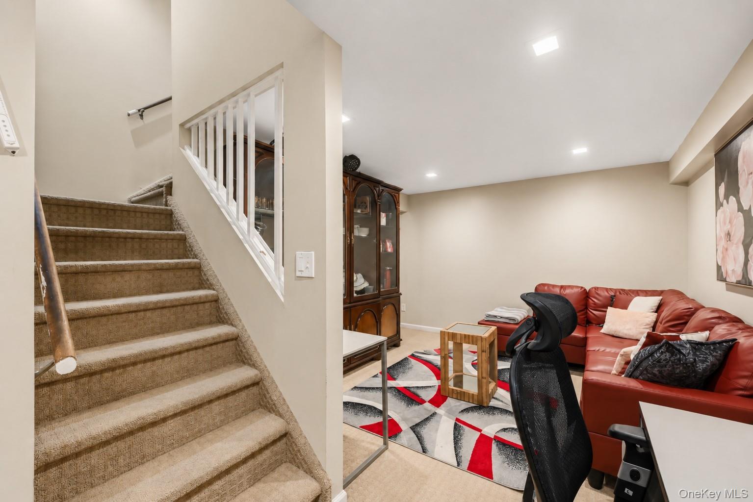 11 Country Hollow – For Sale photo 37