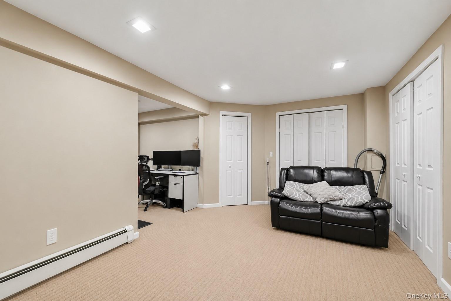 11 Country Hollow – For Sale photo 14