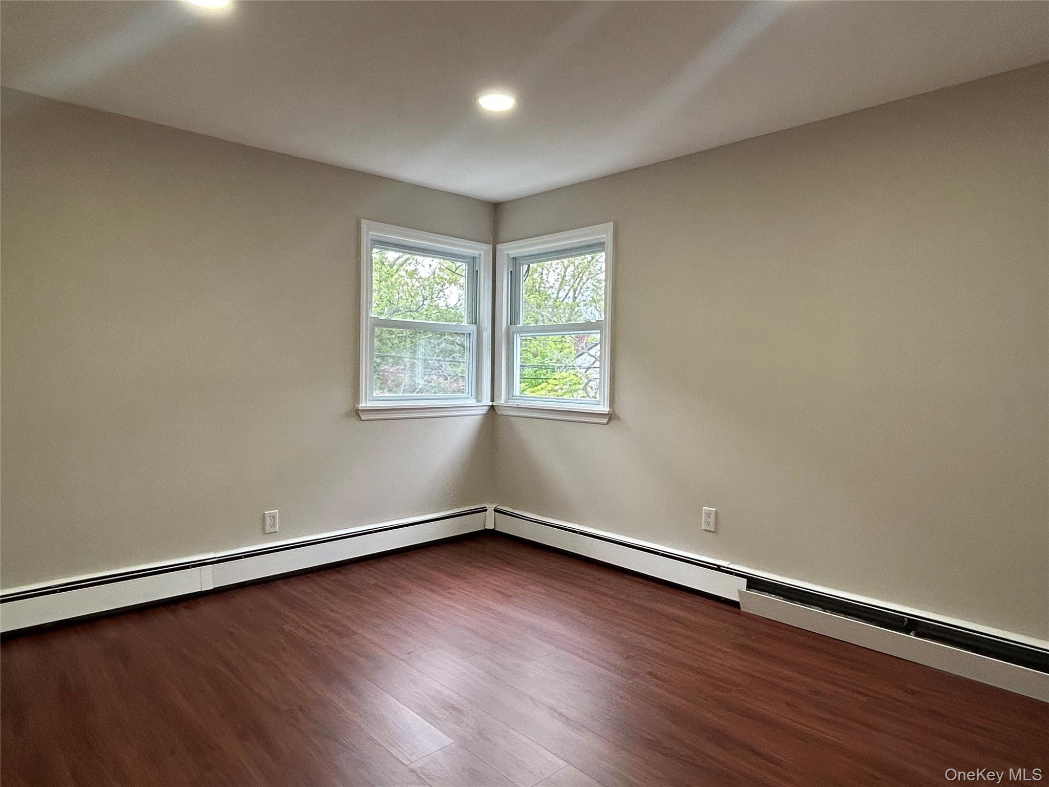 7 Bristol Street – For Sale photo 18
