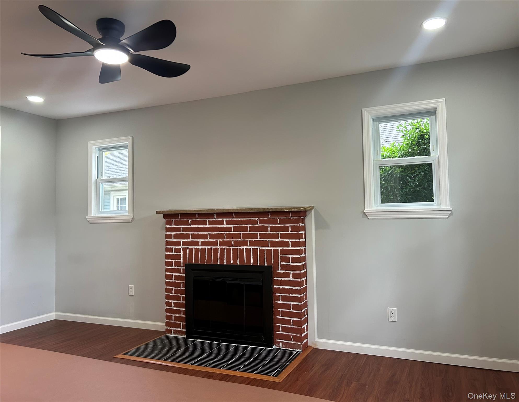 7 Bristol Street – For Sale photo 3