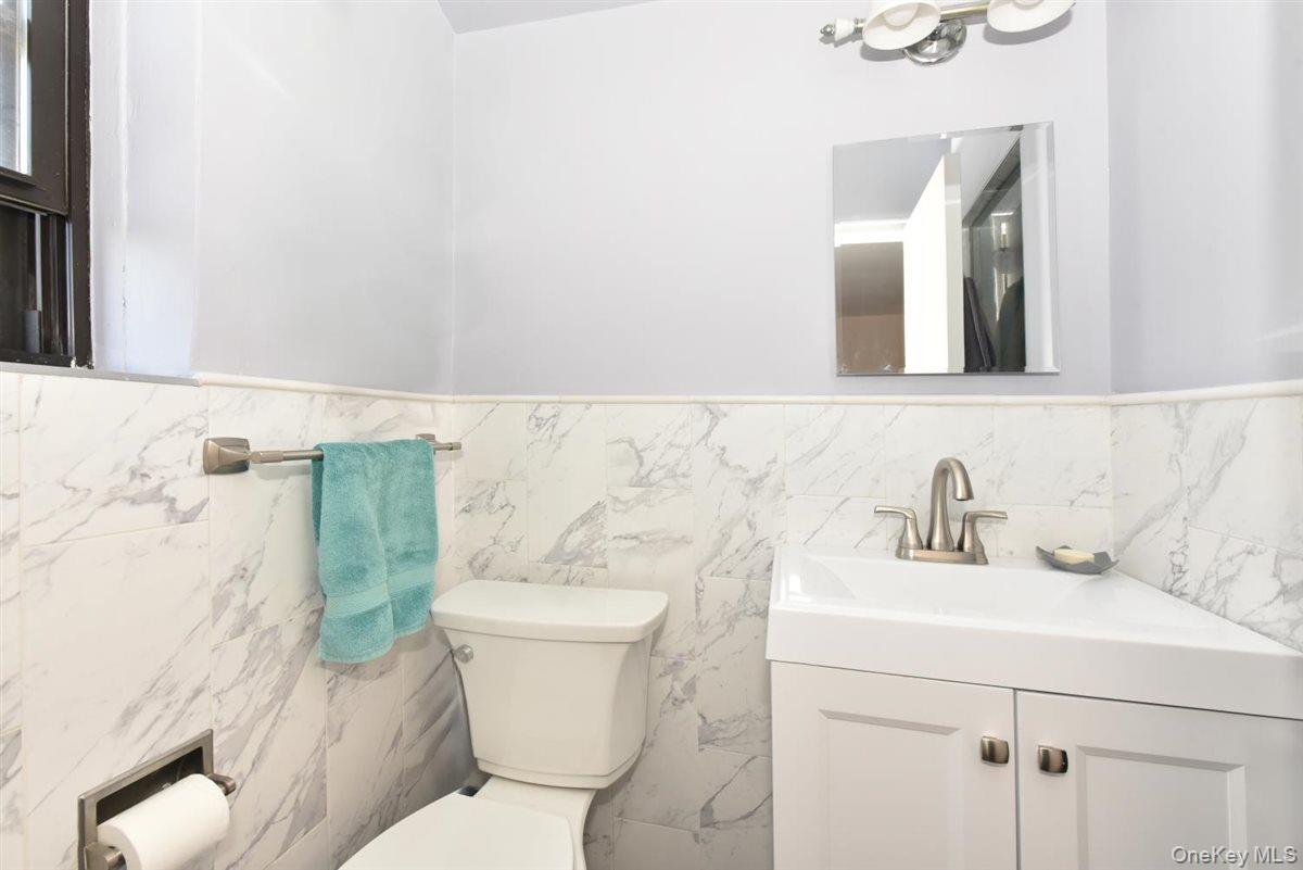 143-50 Hoover Avenue, Unit 416 photo 12
