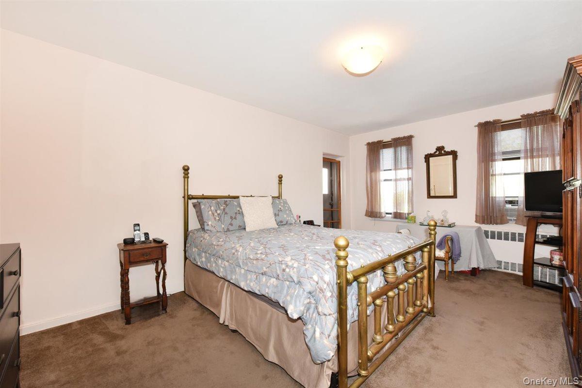 143-50 Hoover Avenue, Unit 416 photo 10