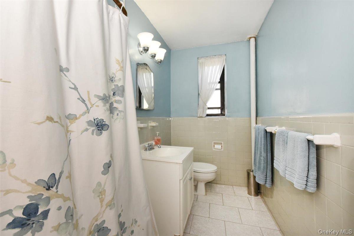143-50 Hoover Avenue, Unit 416 photo 16