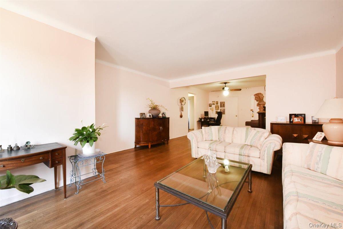 143-50 Hoover Avenue, Unit 416 photo 4