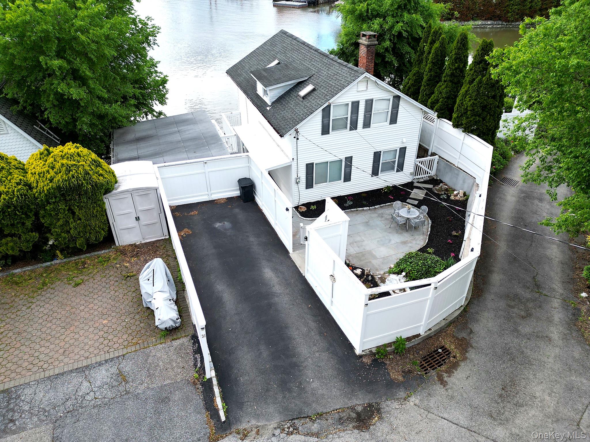 31 Wayne Avenue – For Sale photo 2