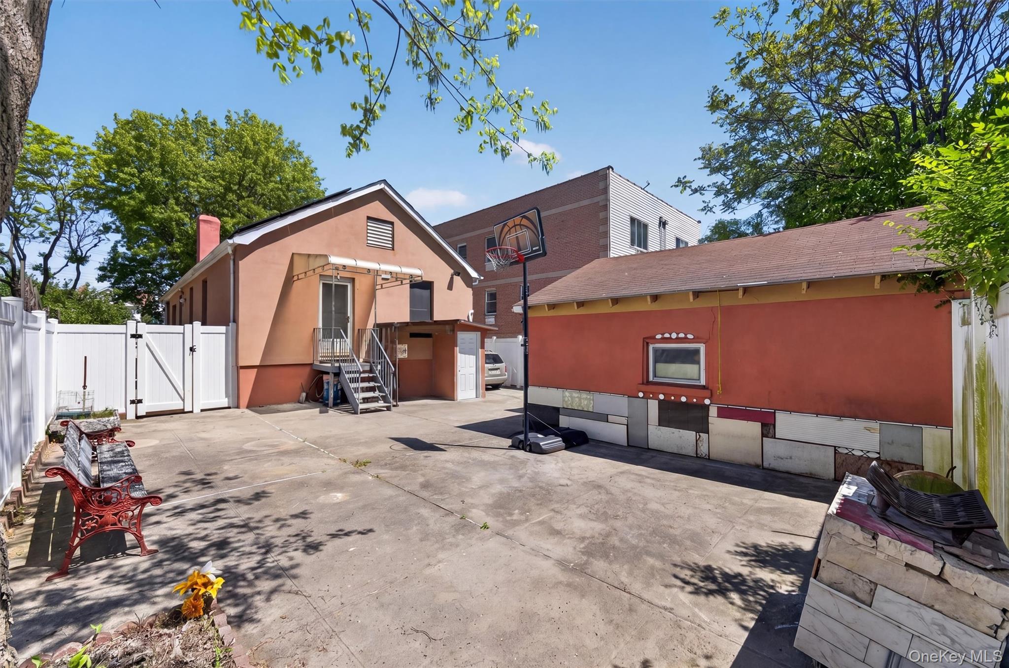 1904 Lacombe Avenue – For Sale photo 21