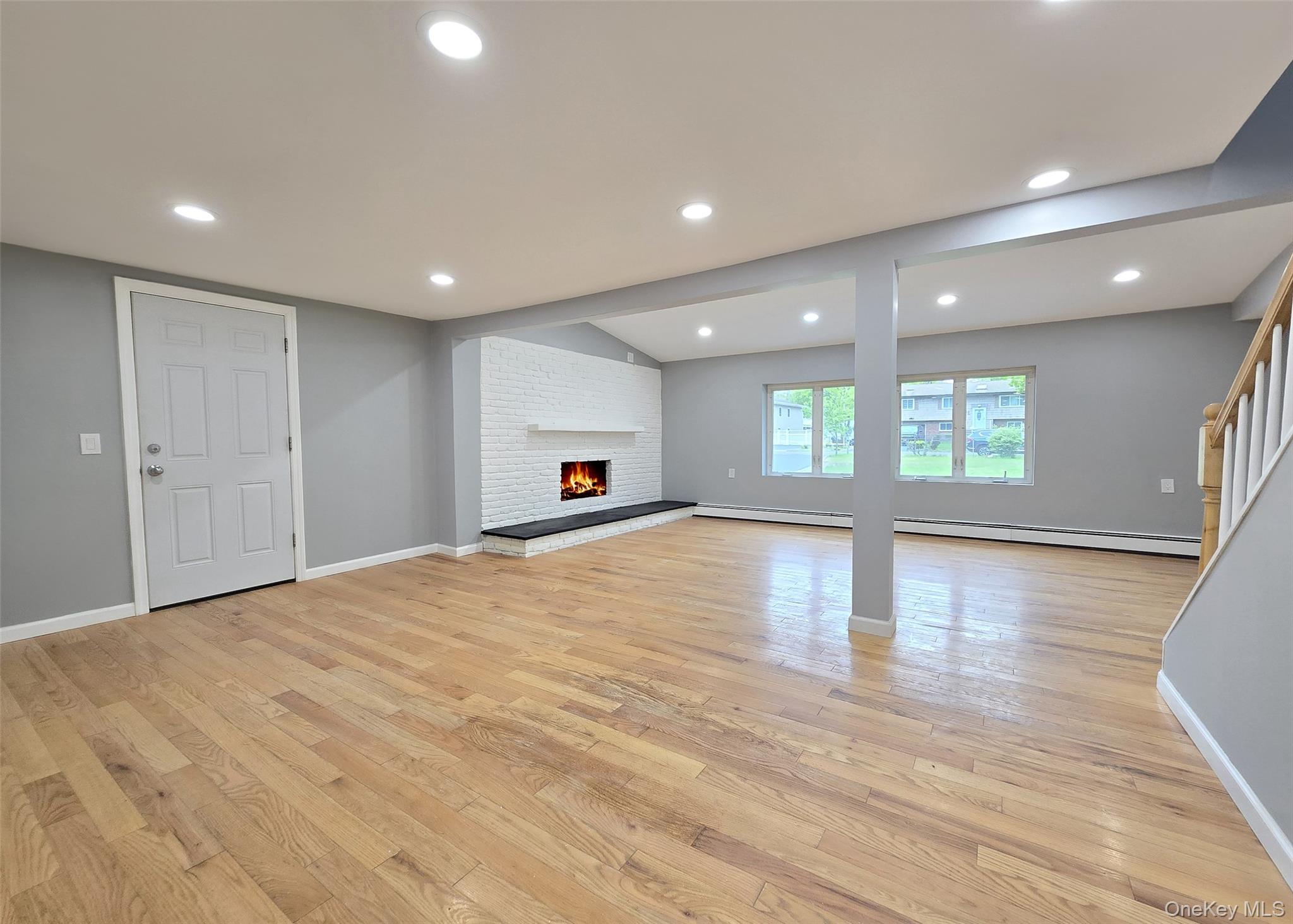 40 Aster Avenue – For Sale photo 2