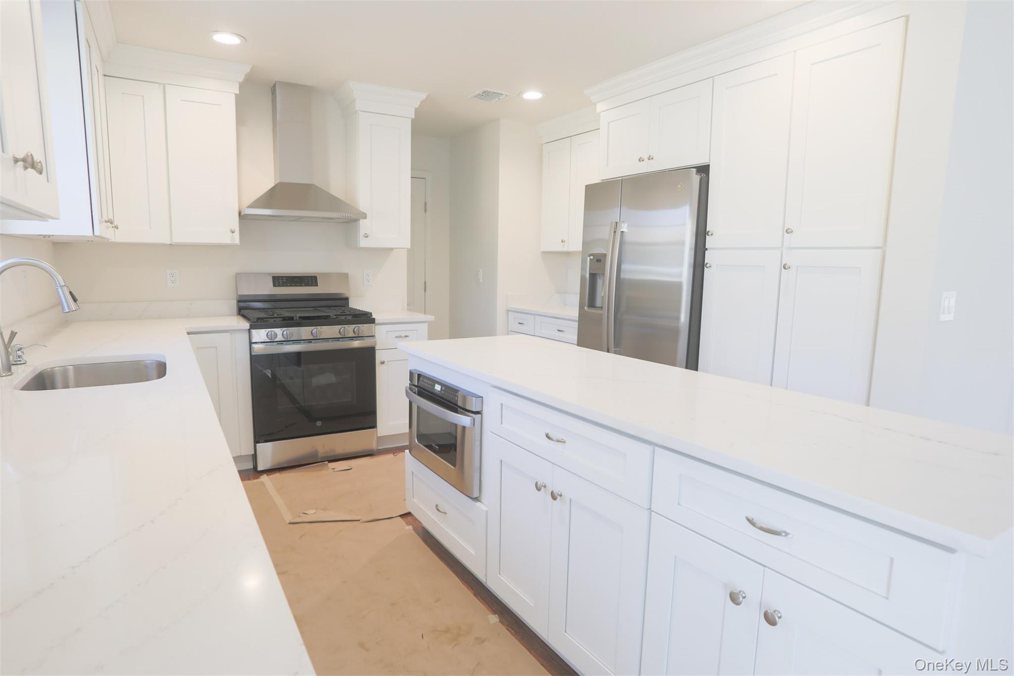 33 Dressel – For Sale photo 17