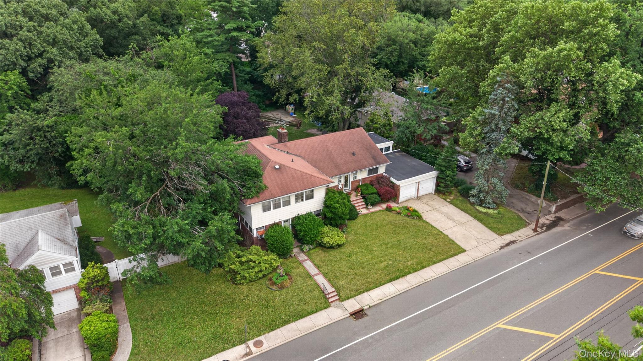 445 Nassau Boulevard – For Sale photo 19