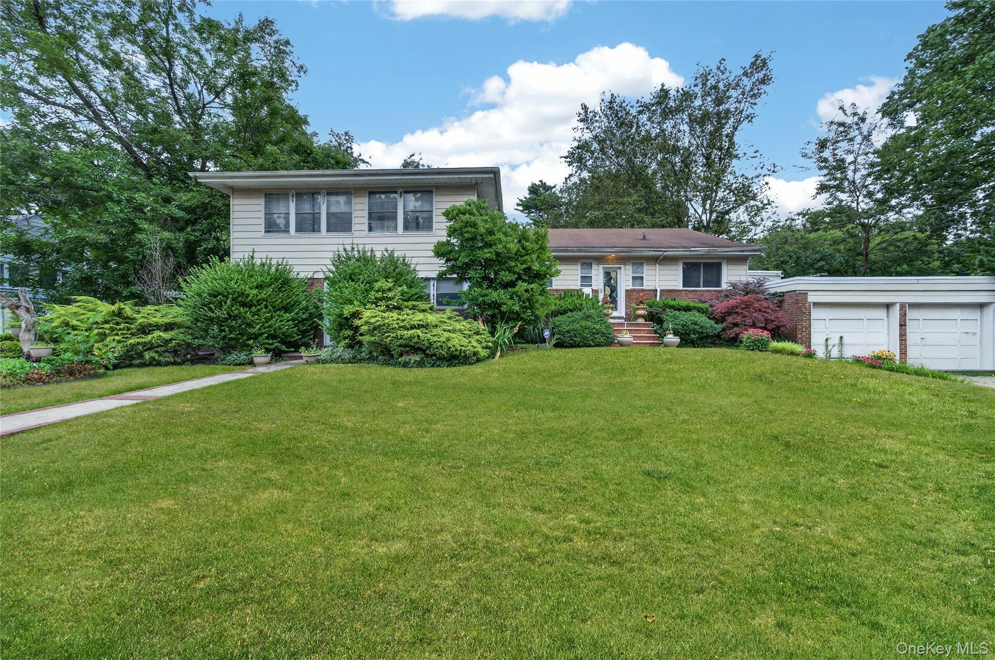 445 Nassau Boulevard – For Sale