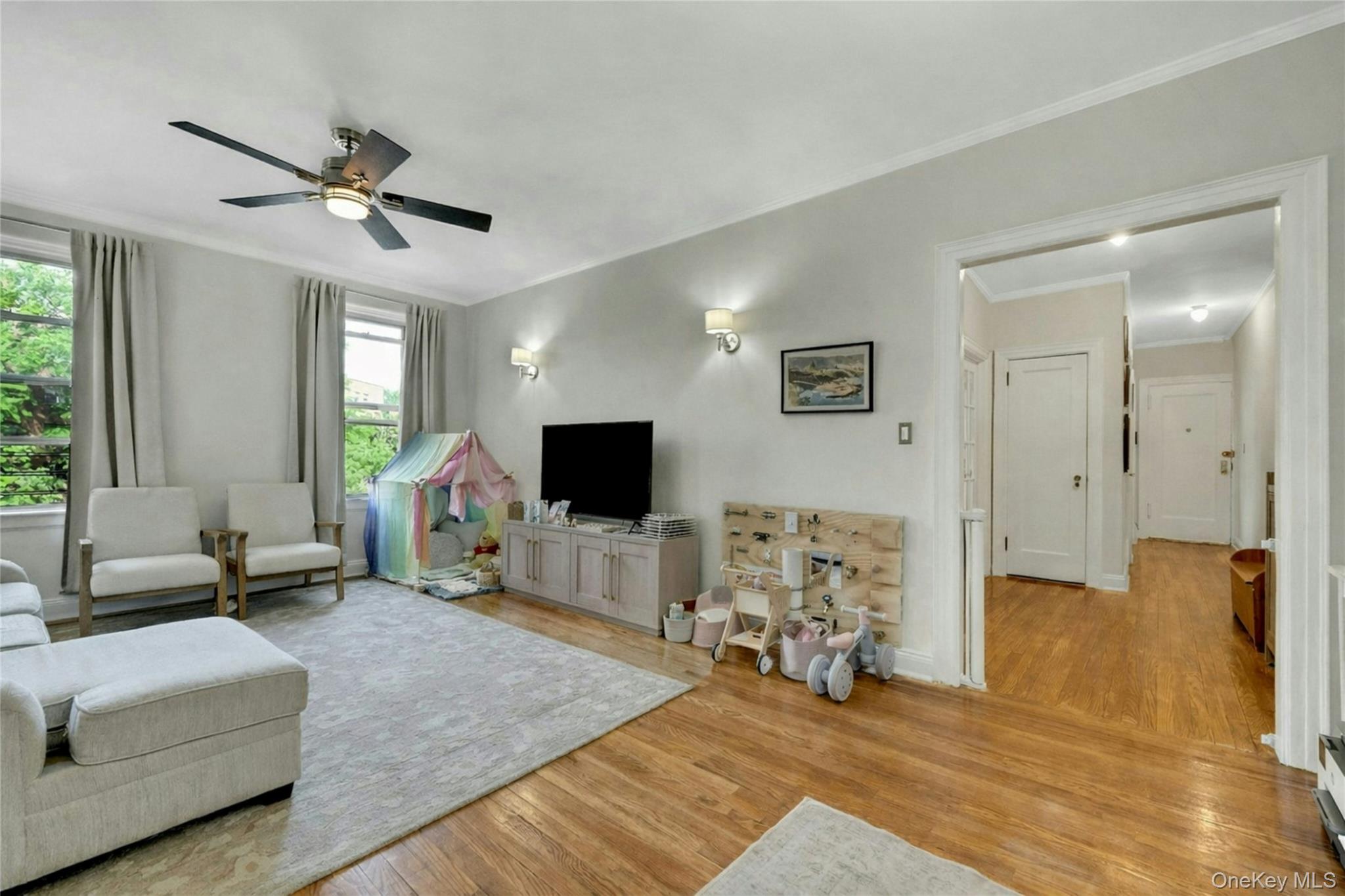 472 Gramatan Avenue, Unit A3 photo 14
