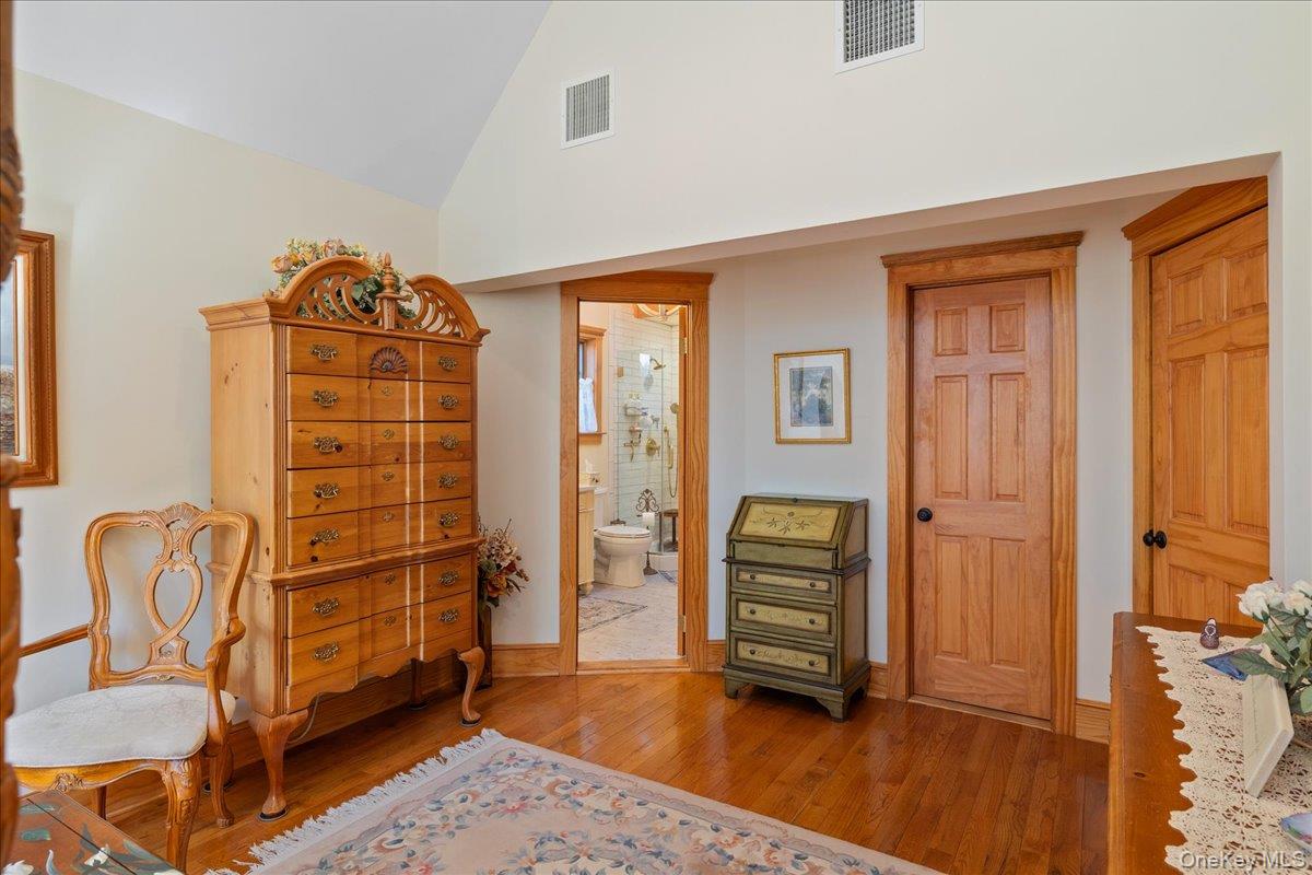 595 Greenfields Lane – For Sale photo 17