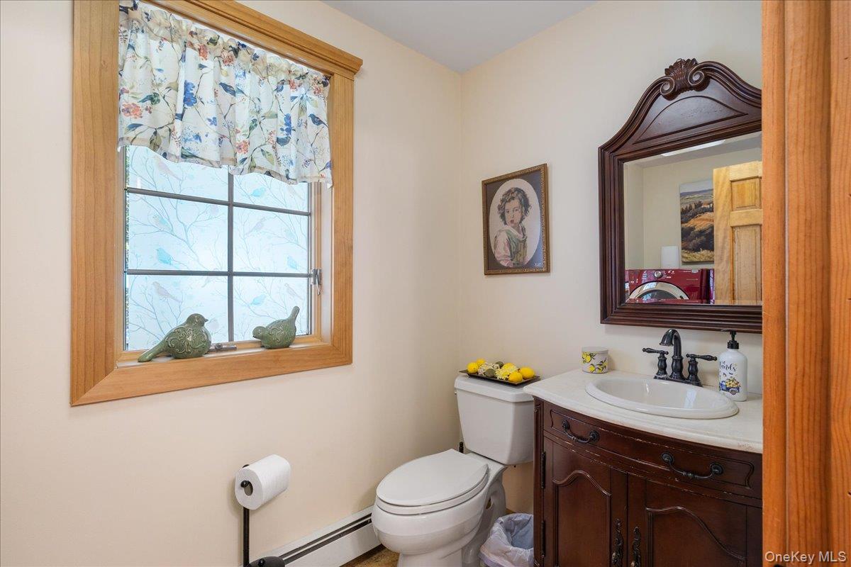 595 Greenfields Lane – For Sale photo 21