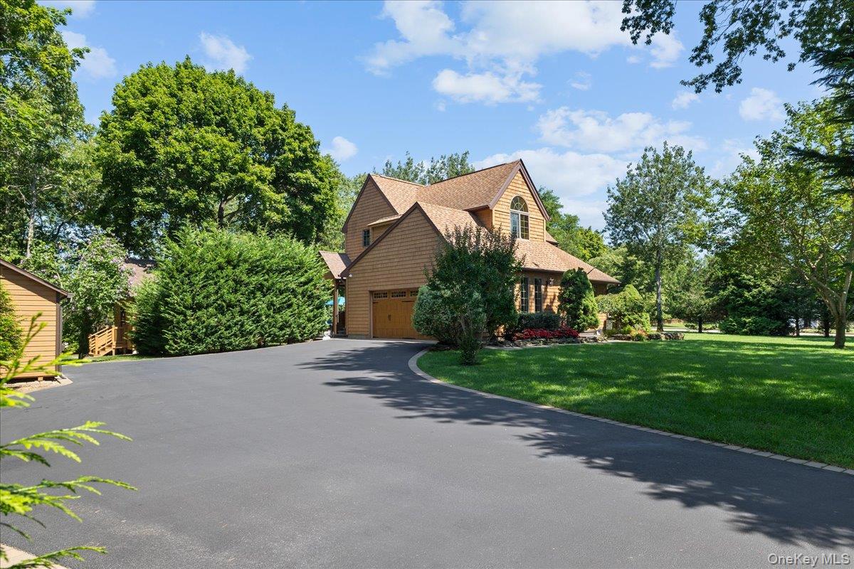 595 Greenfields Lane – For Sale photo 23