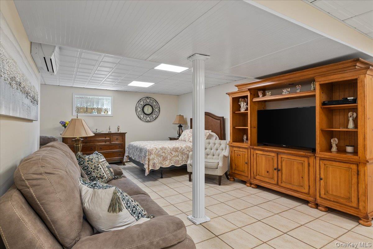 595 Greenfields Lane – For Sale photo 39