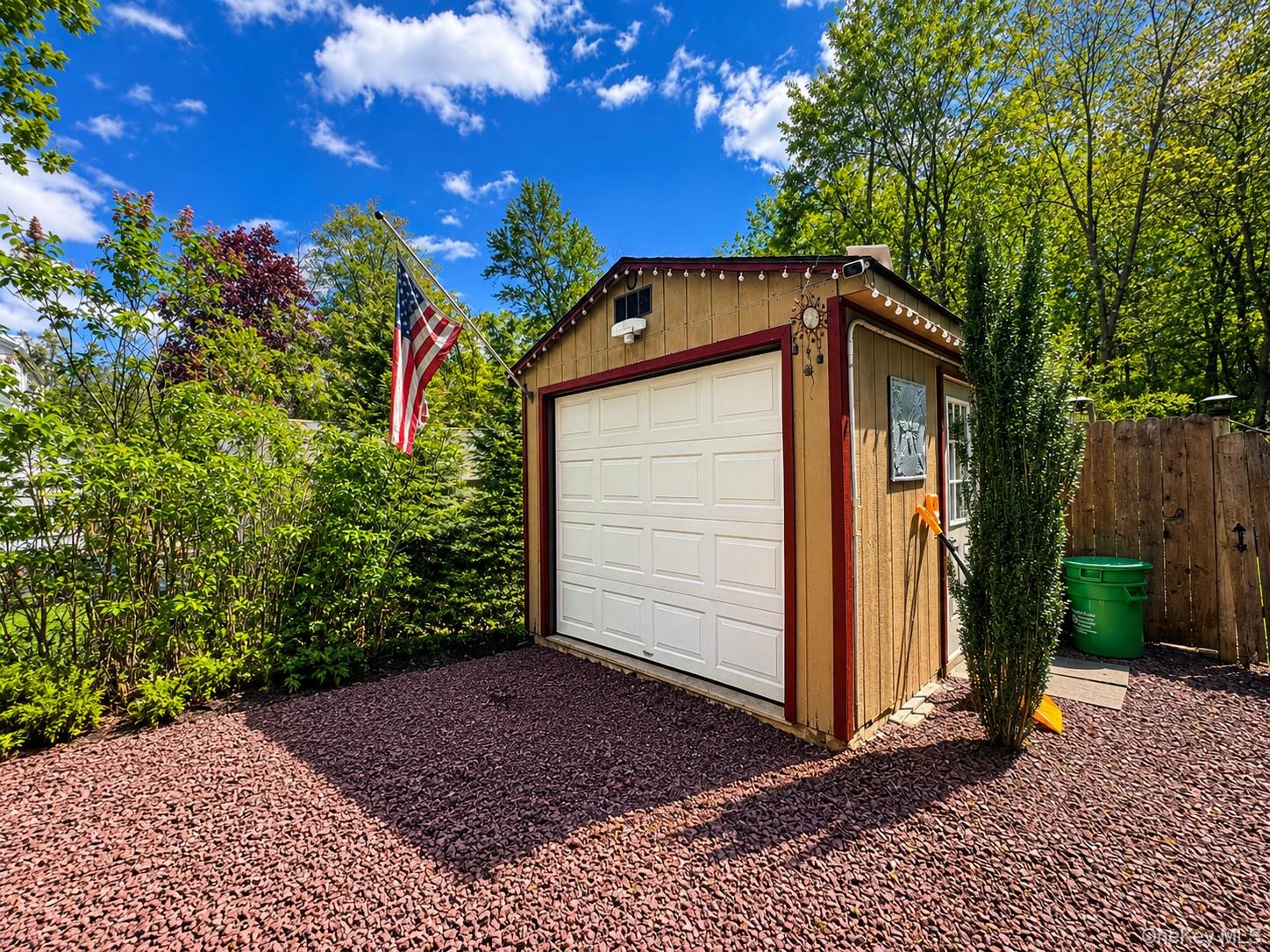 468 W Clarkstown Road – For Sale photo 27