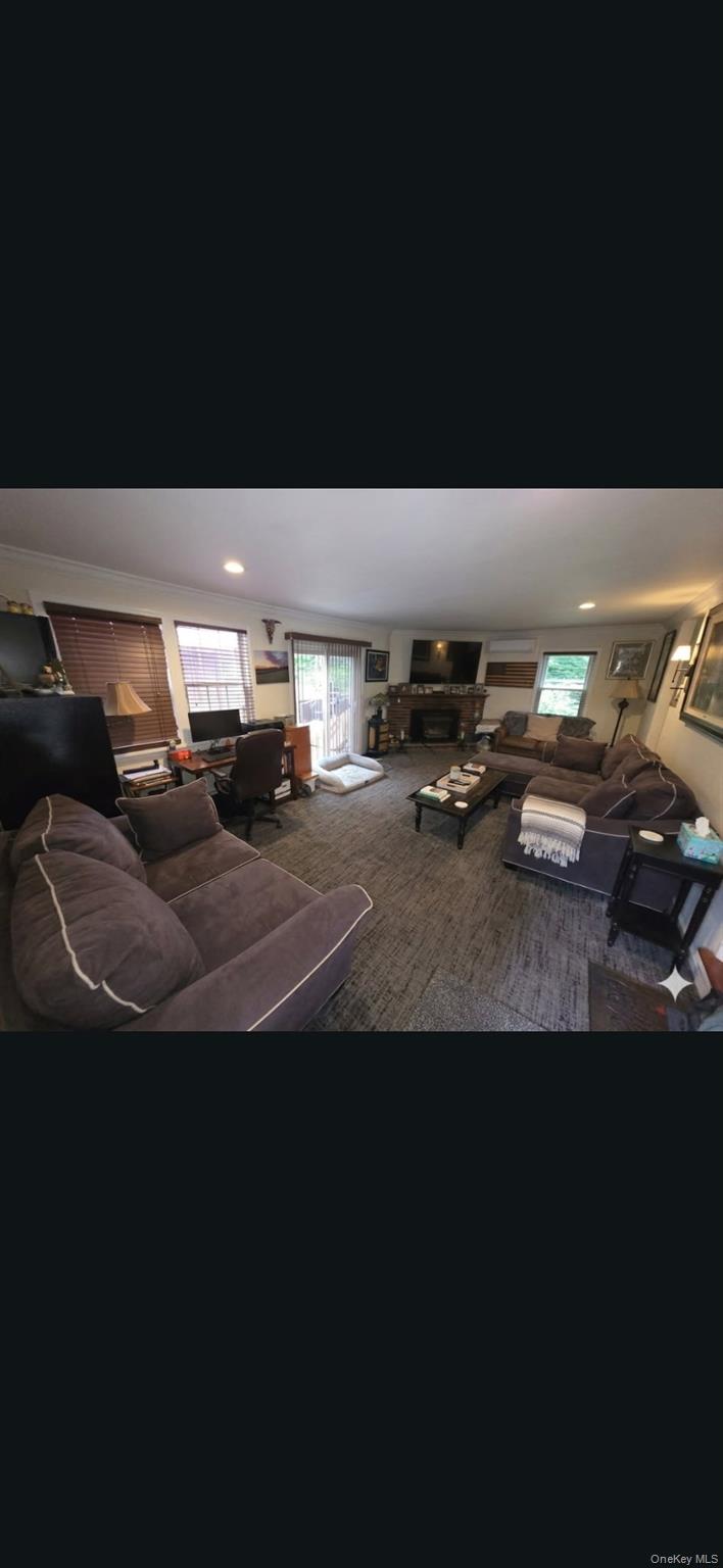 468 W Clarkstown Road – For Sale photo 9