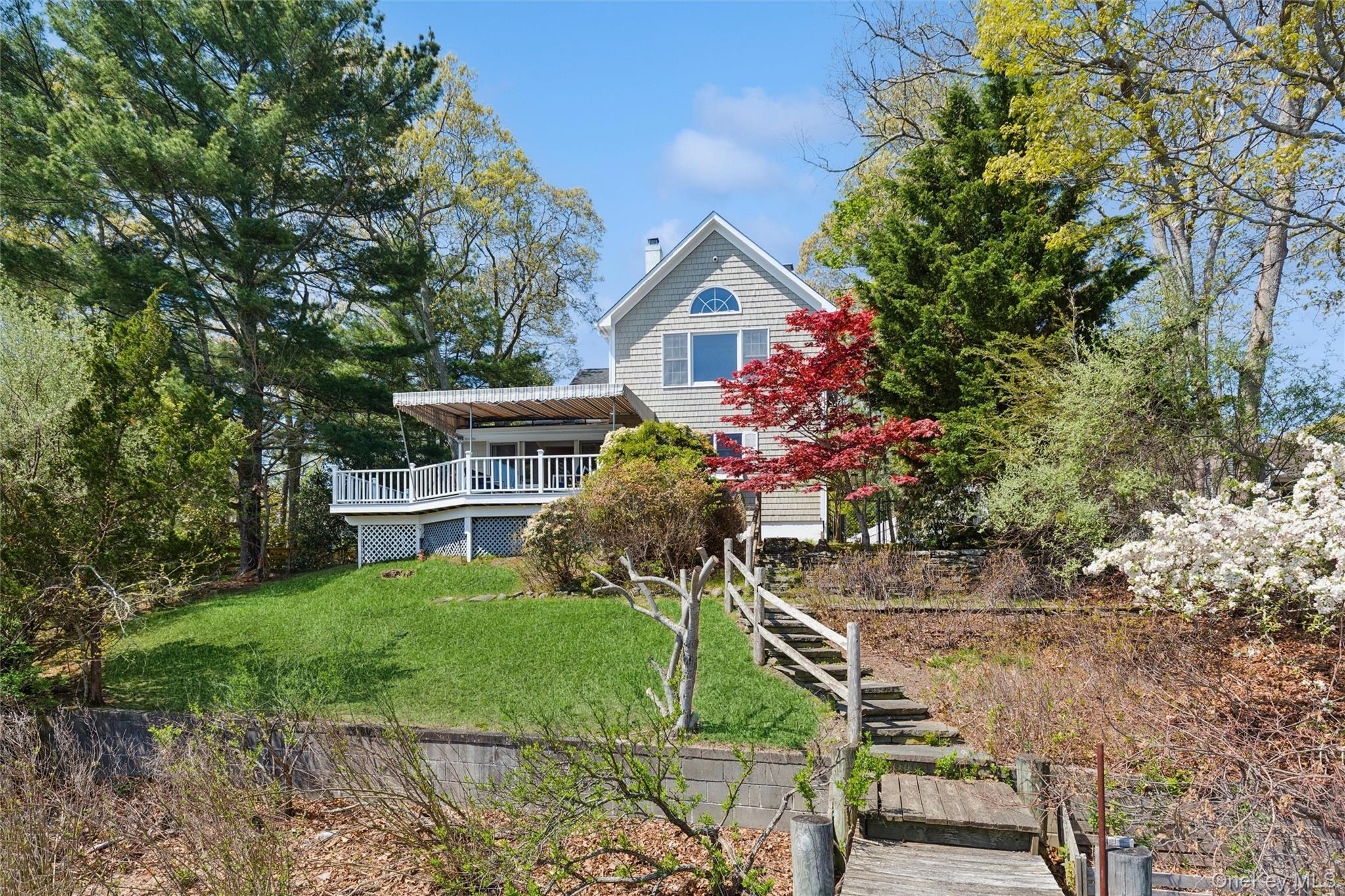 425 Briarwood Lane – For Rent