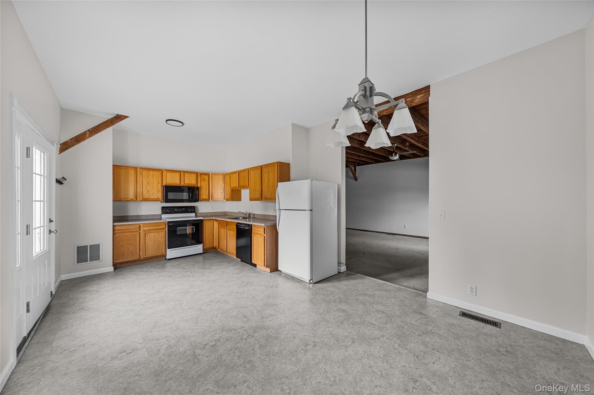 1-18 Willow Way, Unit 7 photo 19