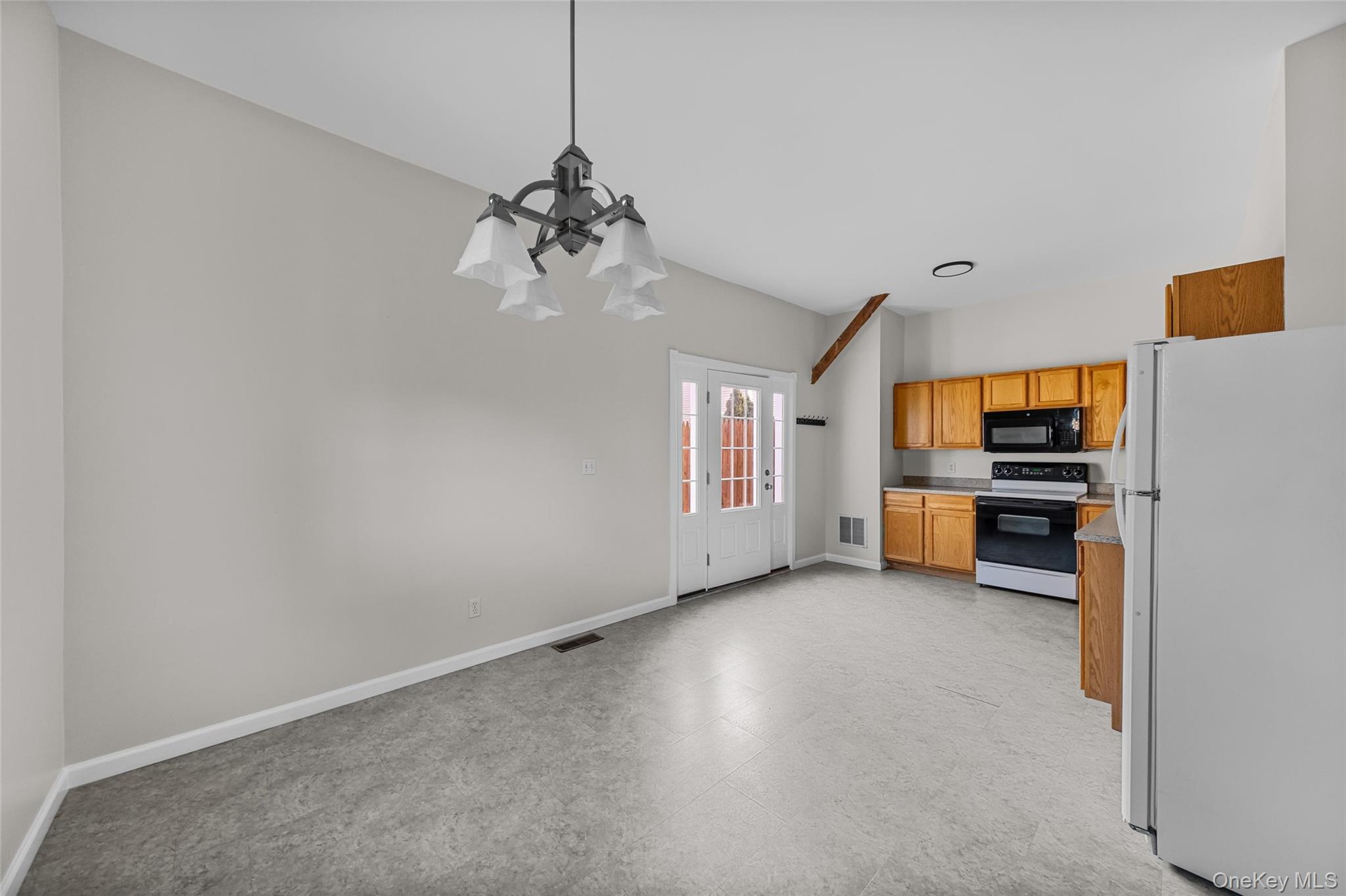 1-18 Willow Way, Unit 7 photo 18