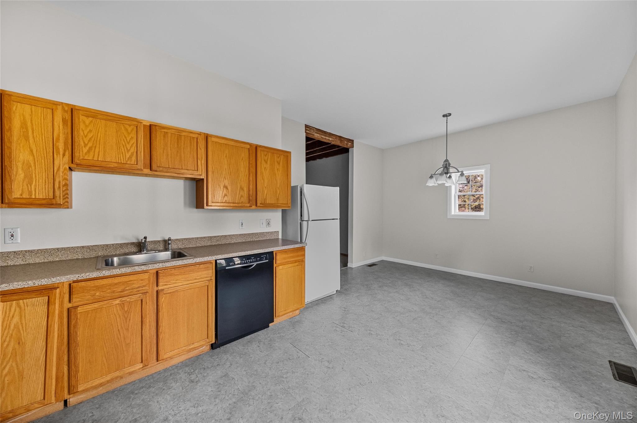 1-18 Willow Way, Unit 7 photo 23