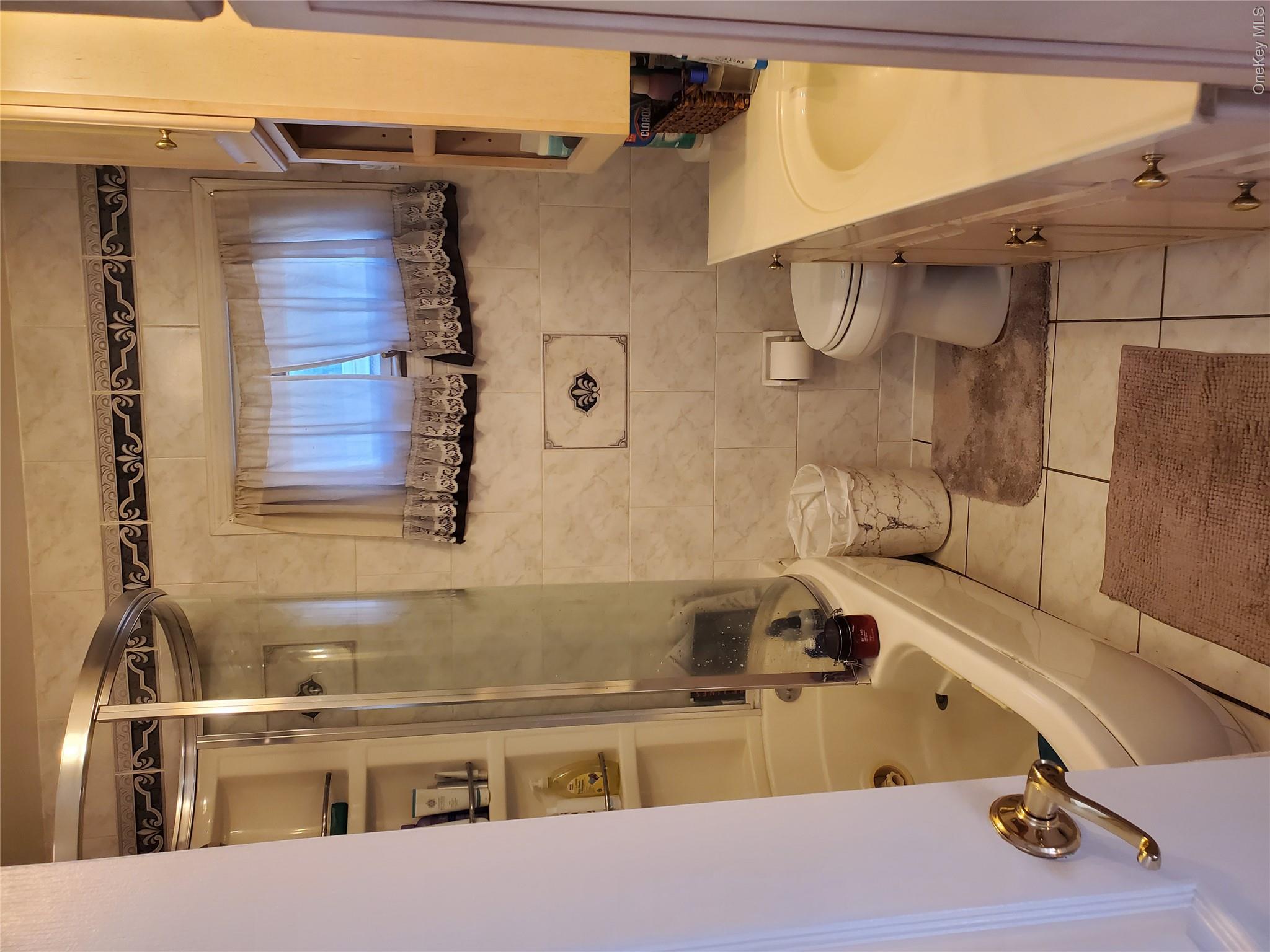 5 Columbia Road – For Sale photo 12