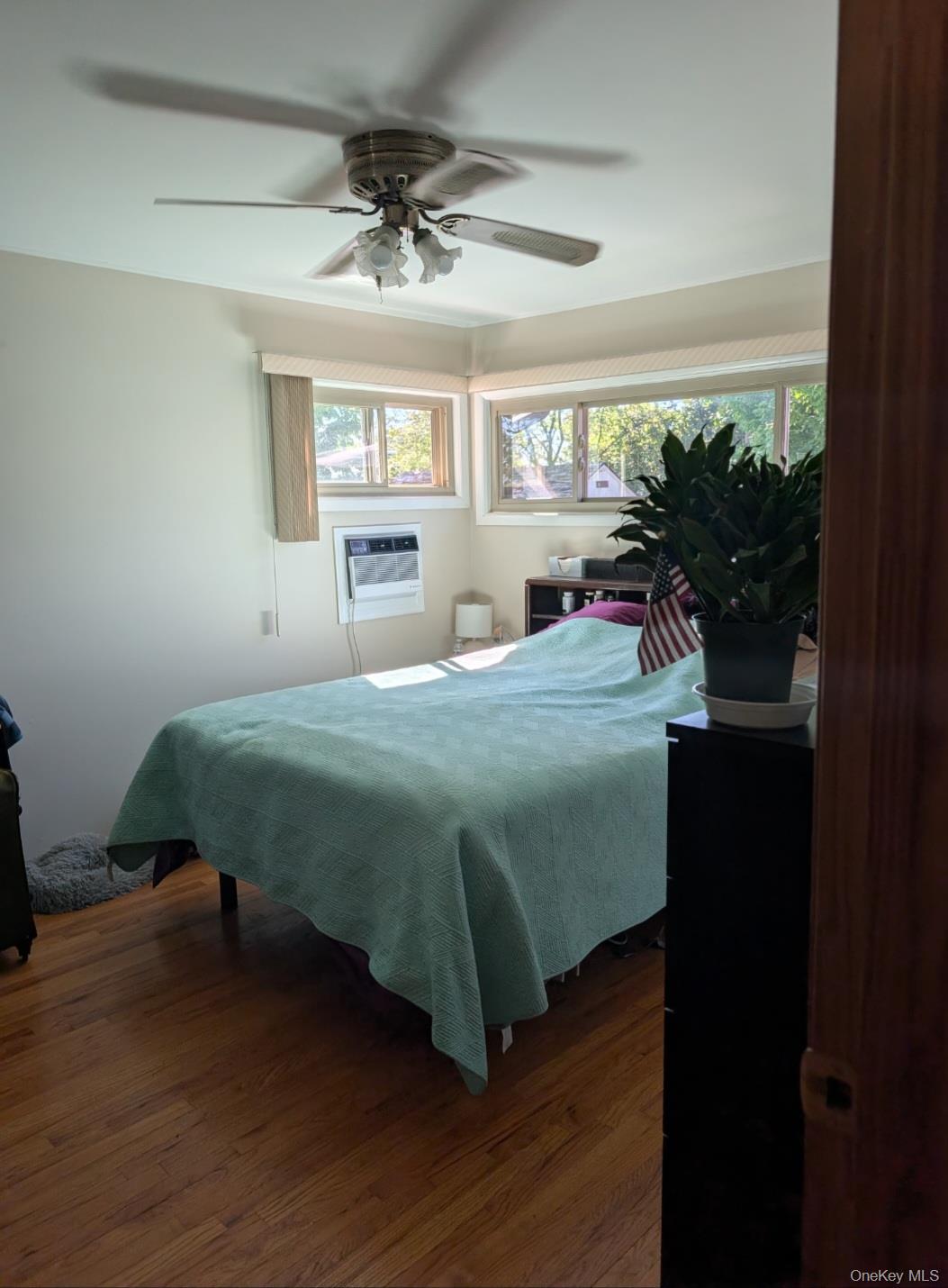 5 Columbia Road – For Sale photo 14