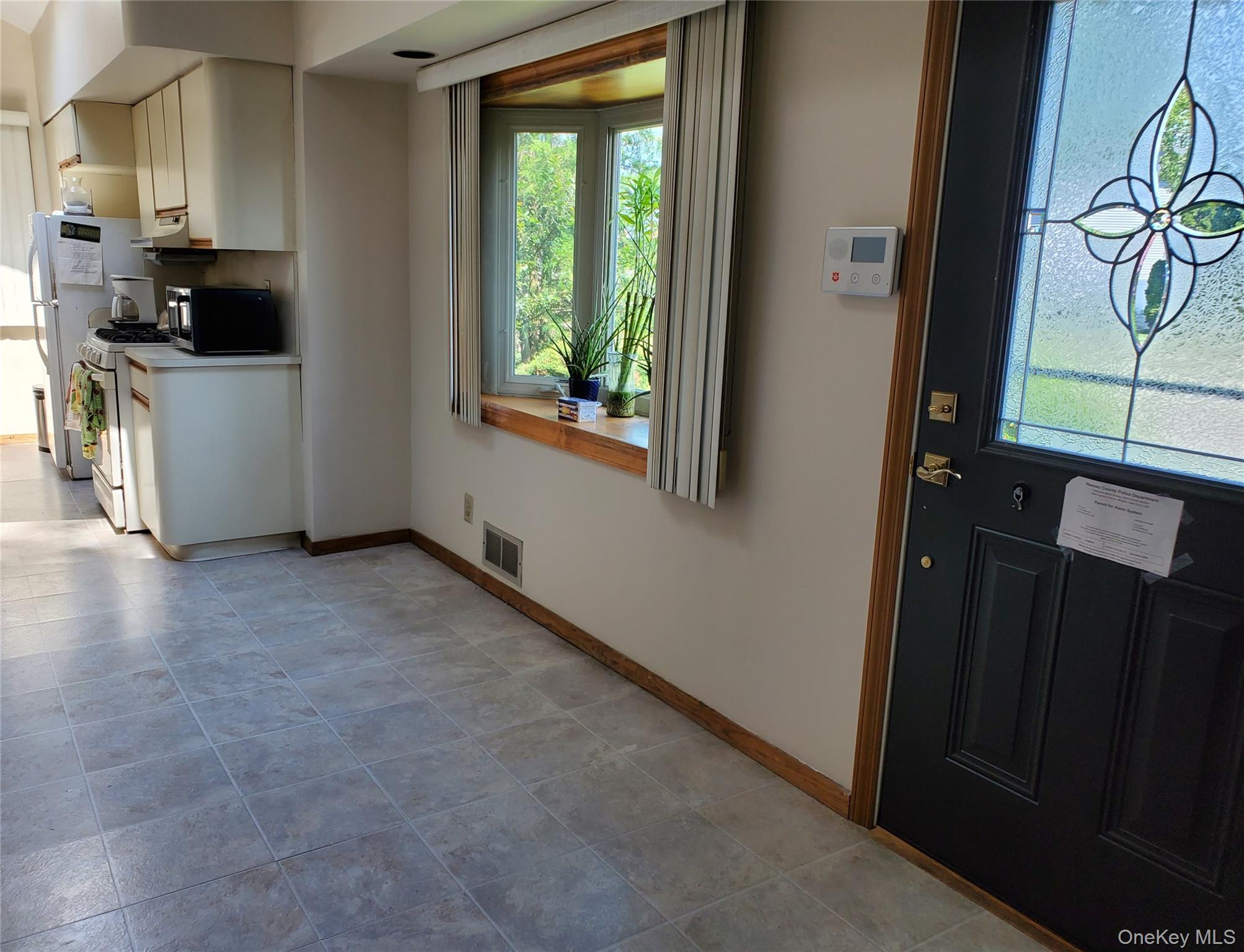 5 Columbia Road – For Sale photo 9